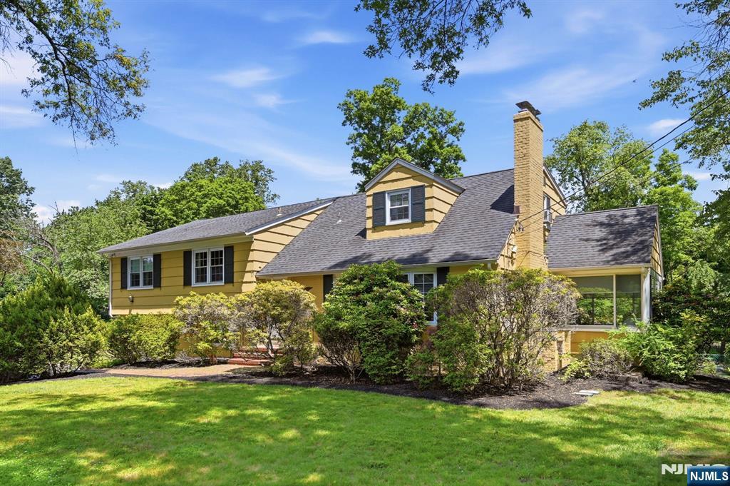 16 Pinecrest Drive