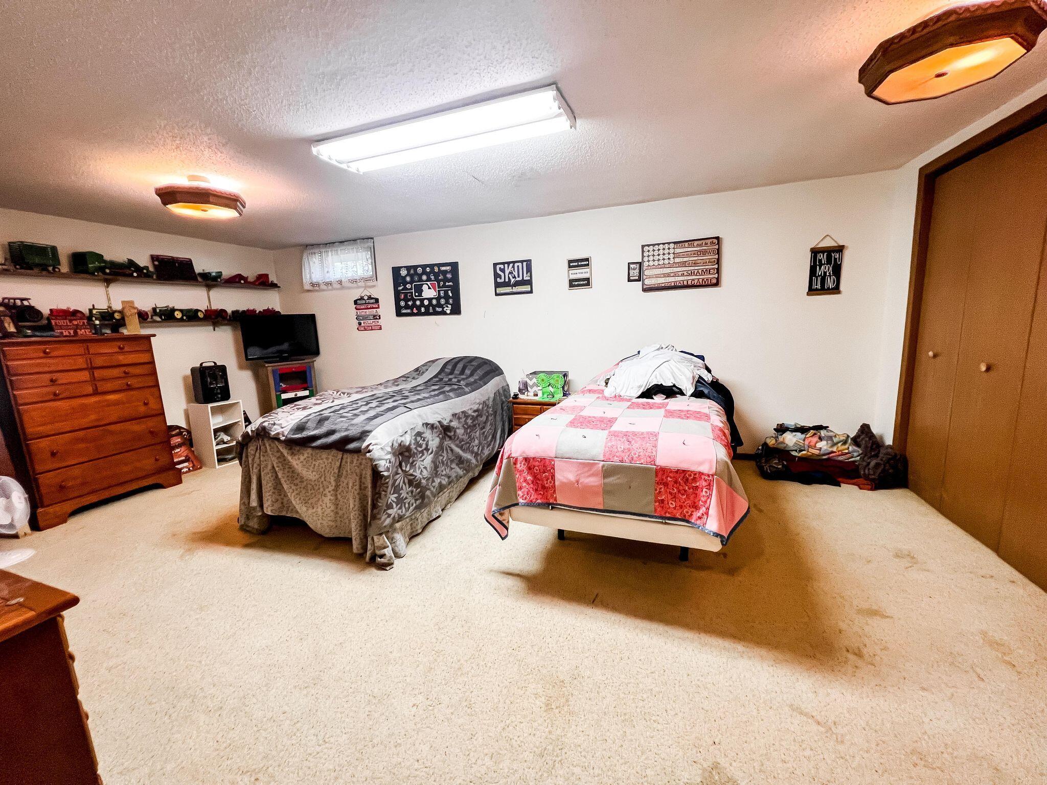 702 Wallace Ave