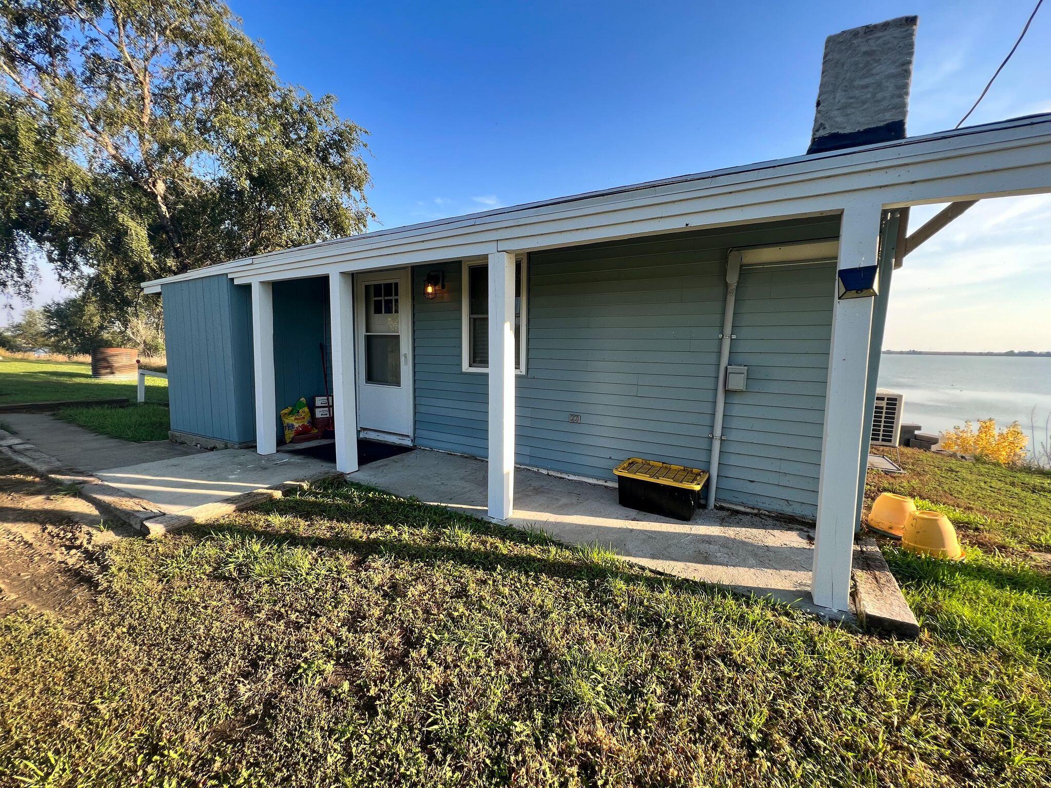 40395 Robeson Ln
