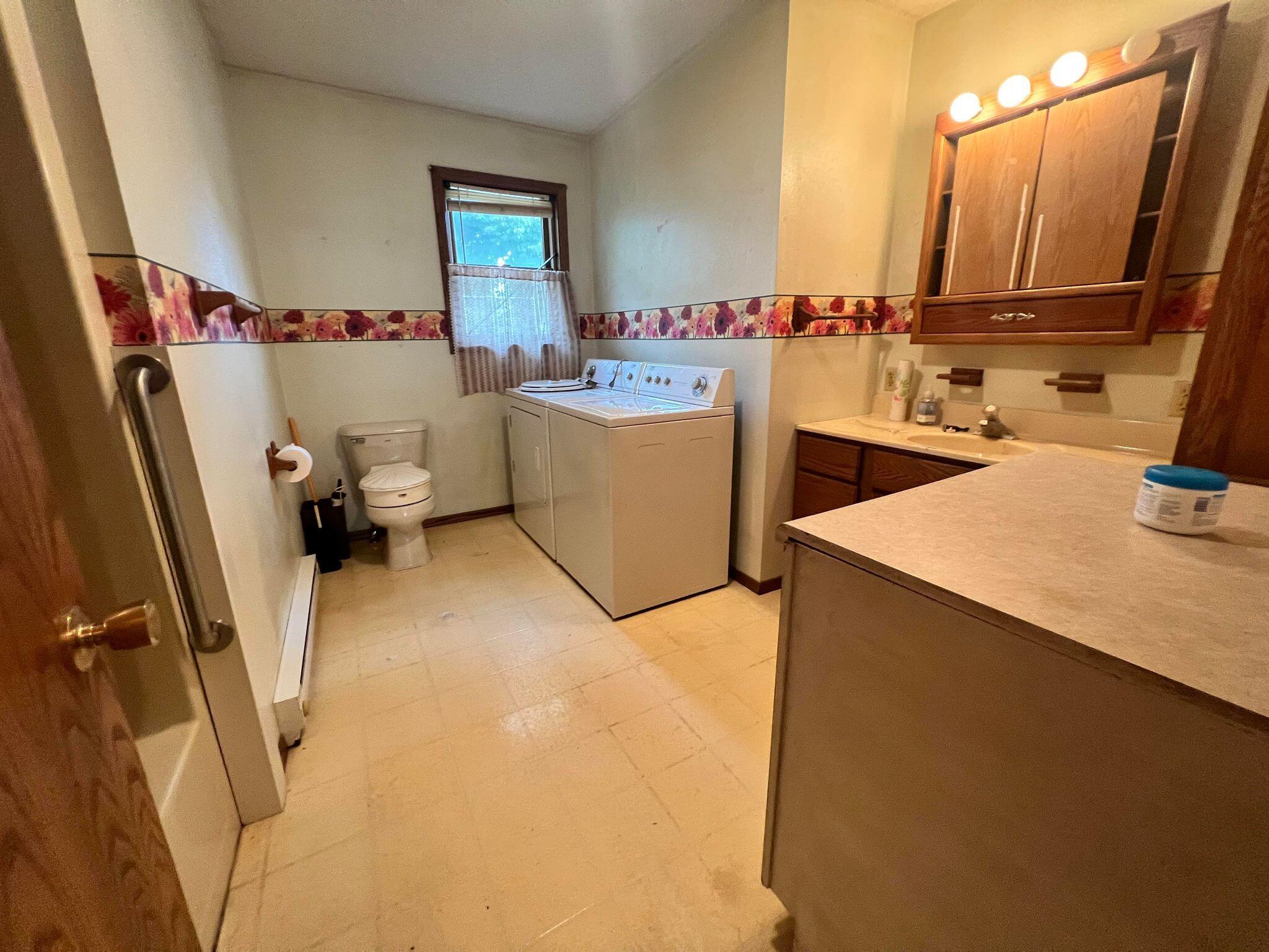 306 Joliet Ave SE