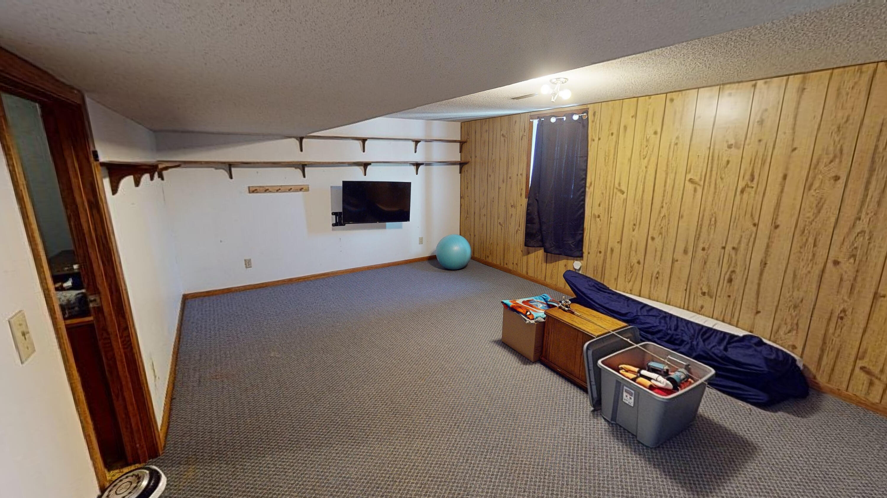 1966 Maple Dr