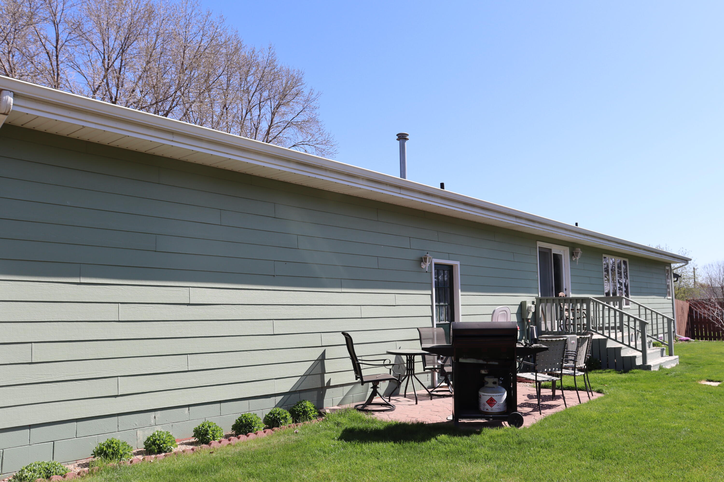 1966 Maple Dr
