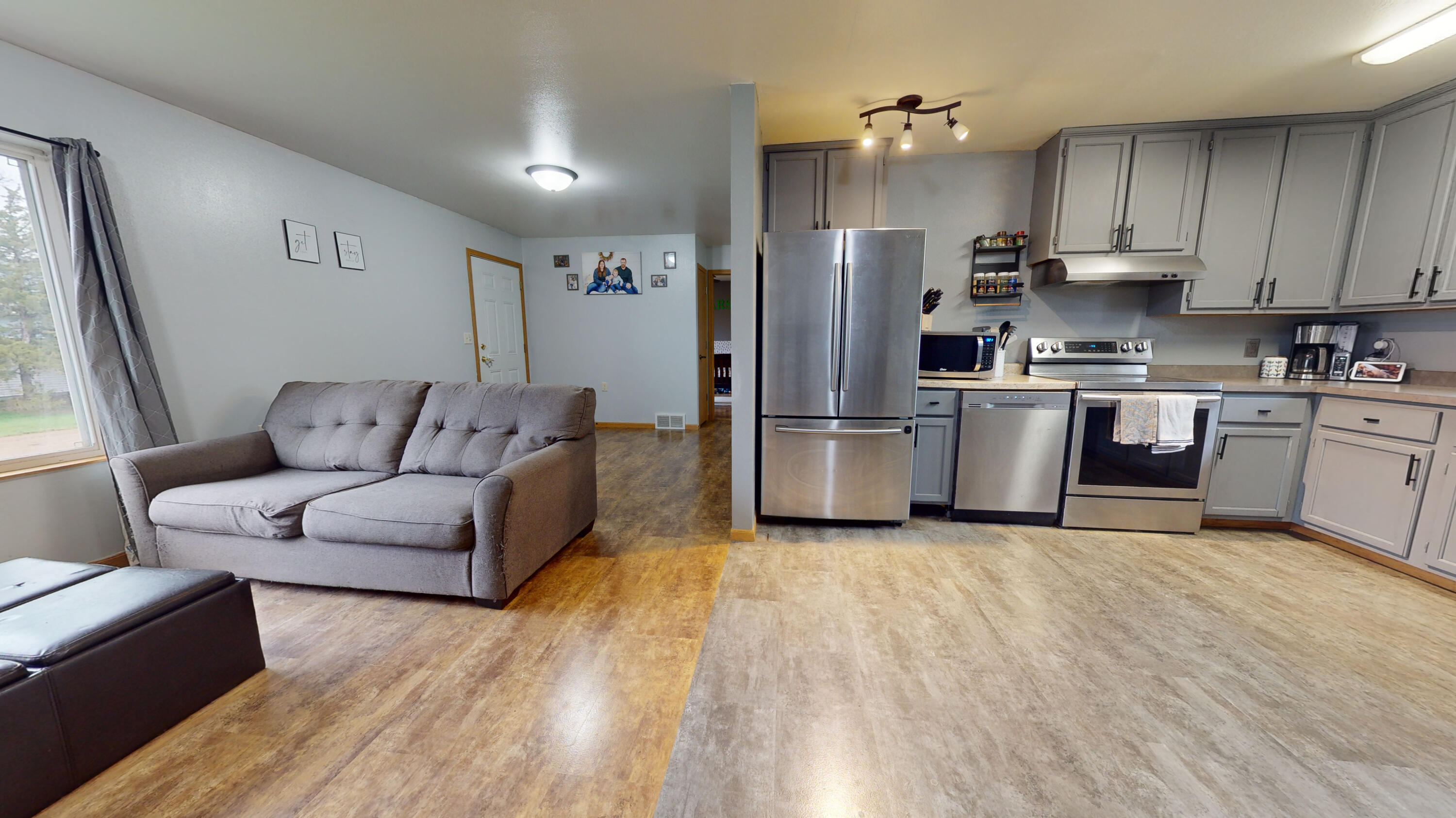 133 N Ottowa St