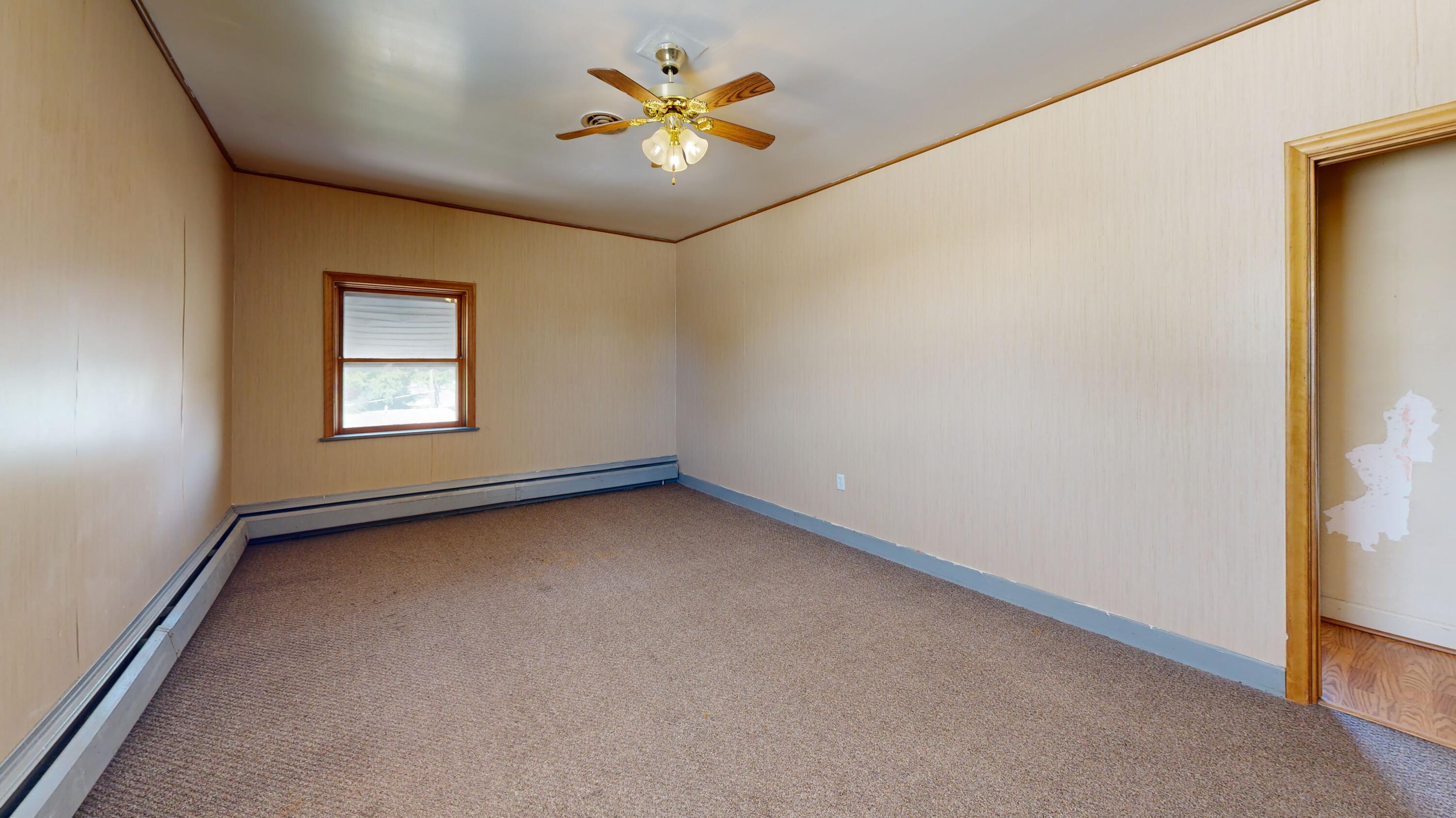 201 Dumont Ave