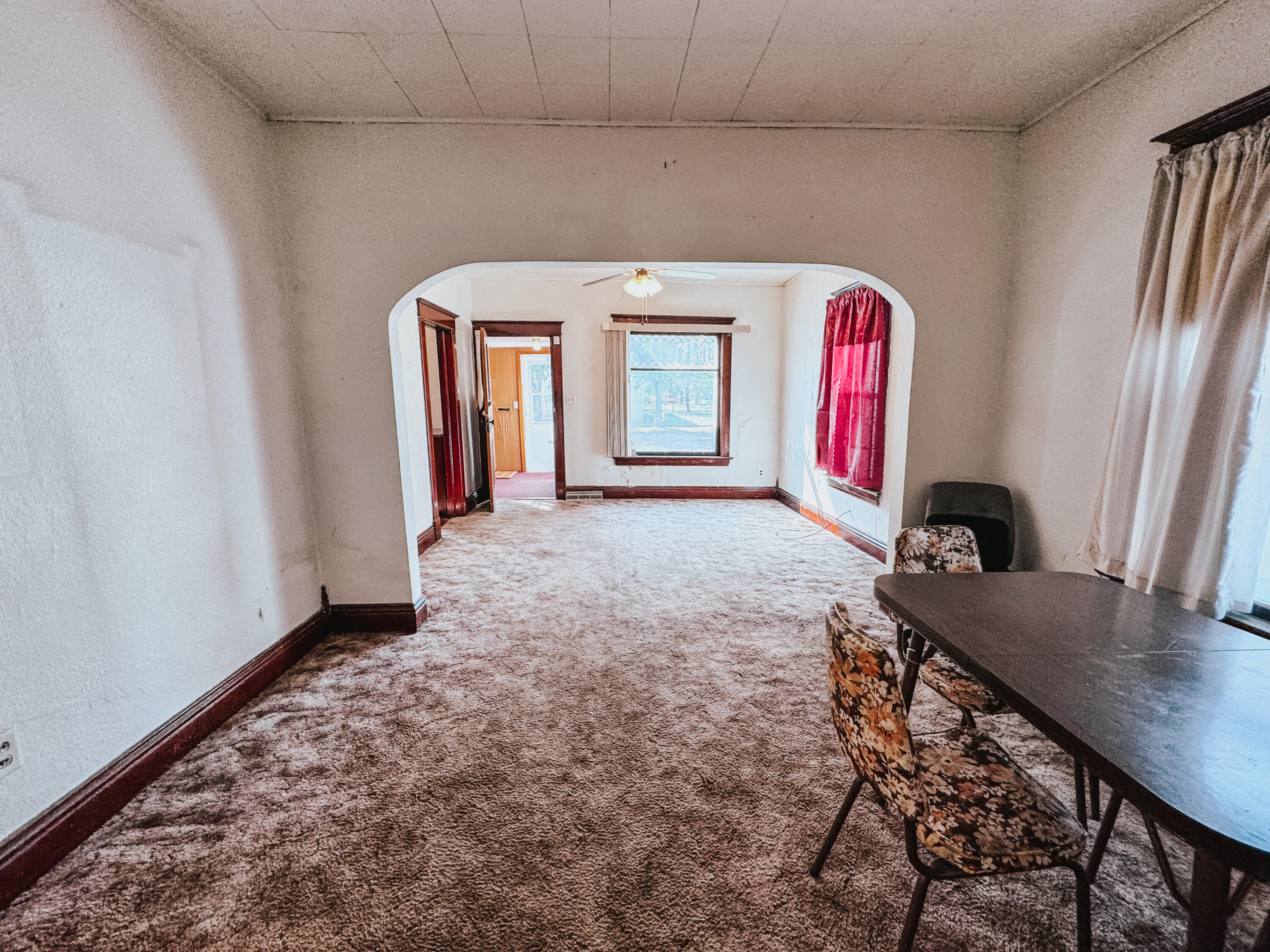 708 Simmons Ave SE