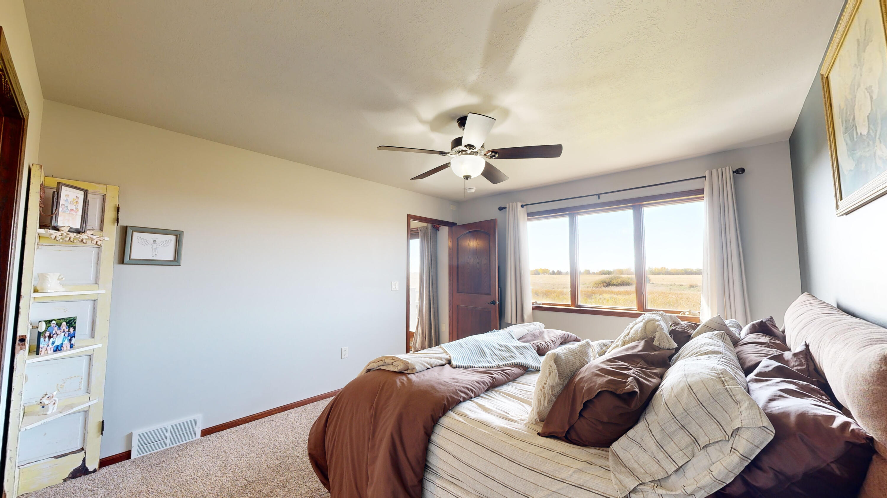 2646 Prairie Eagle Cir W