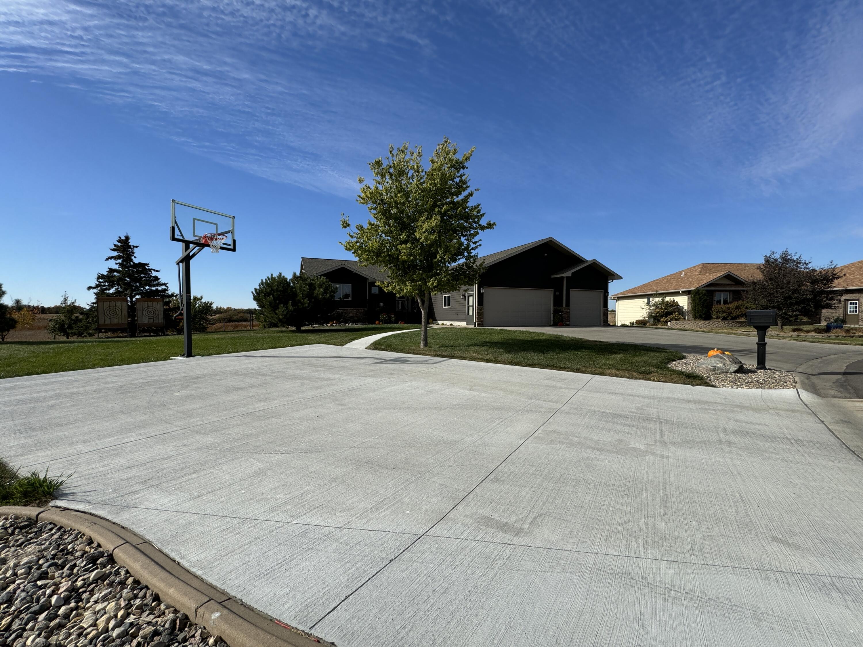 2646 Prairie Eagle Cir W