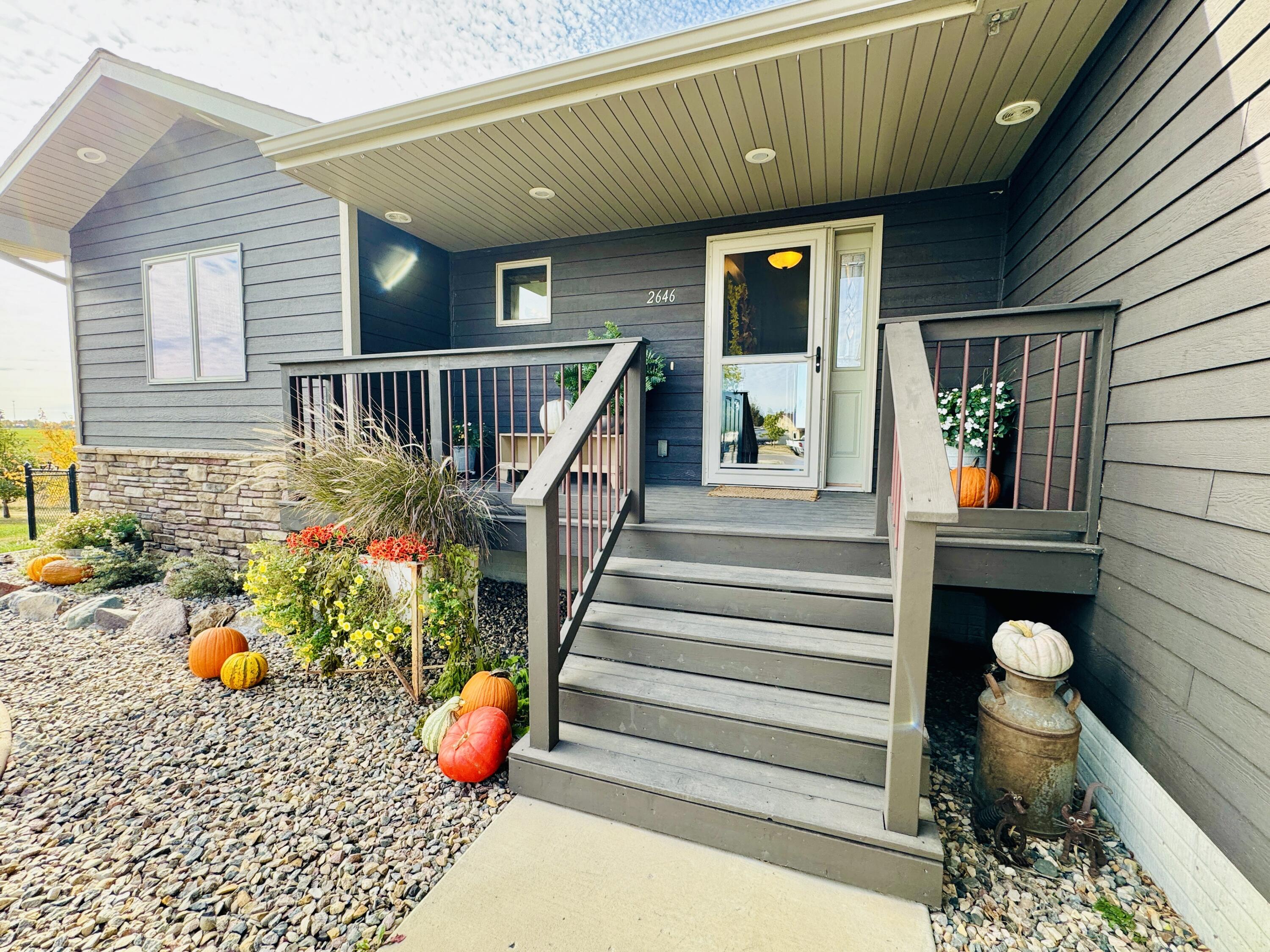 2646 Prairie Eagle Cir W