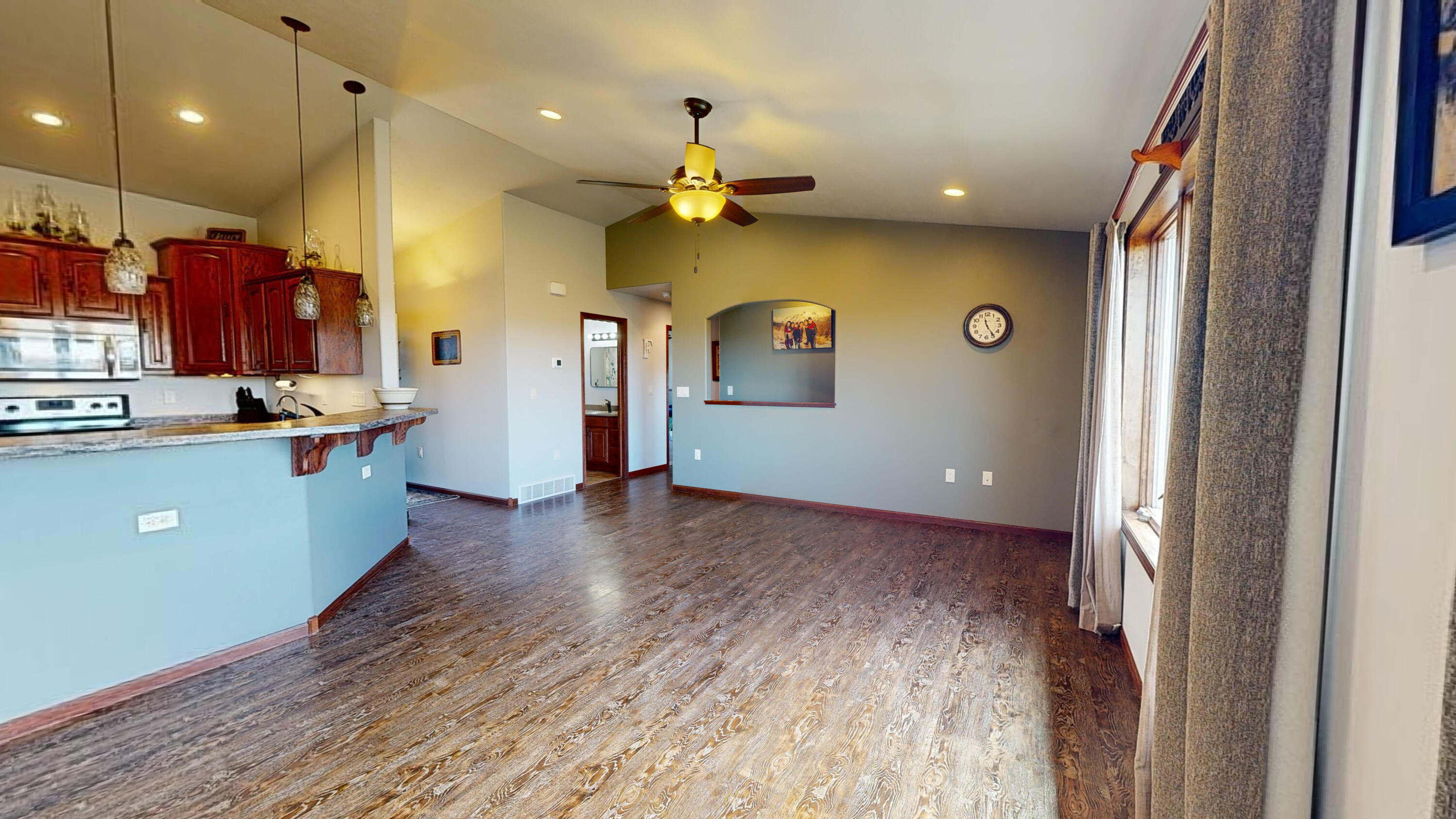 2646 Prairie Eagle Cir W