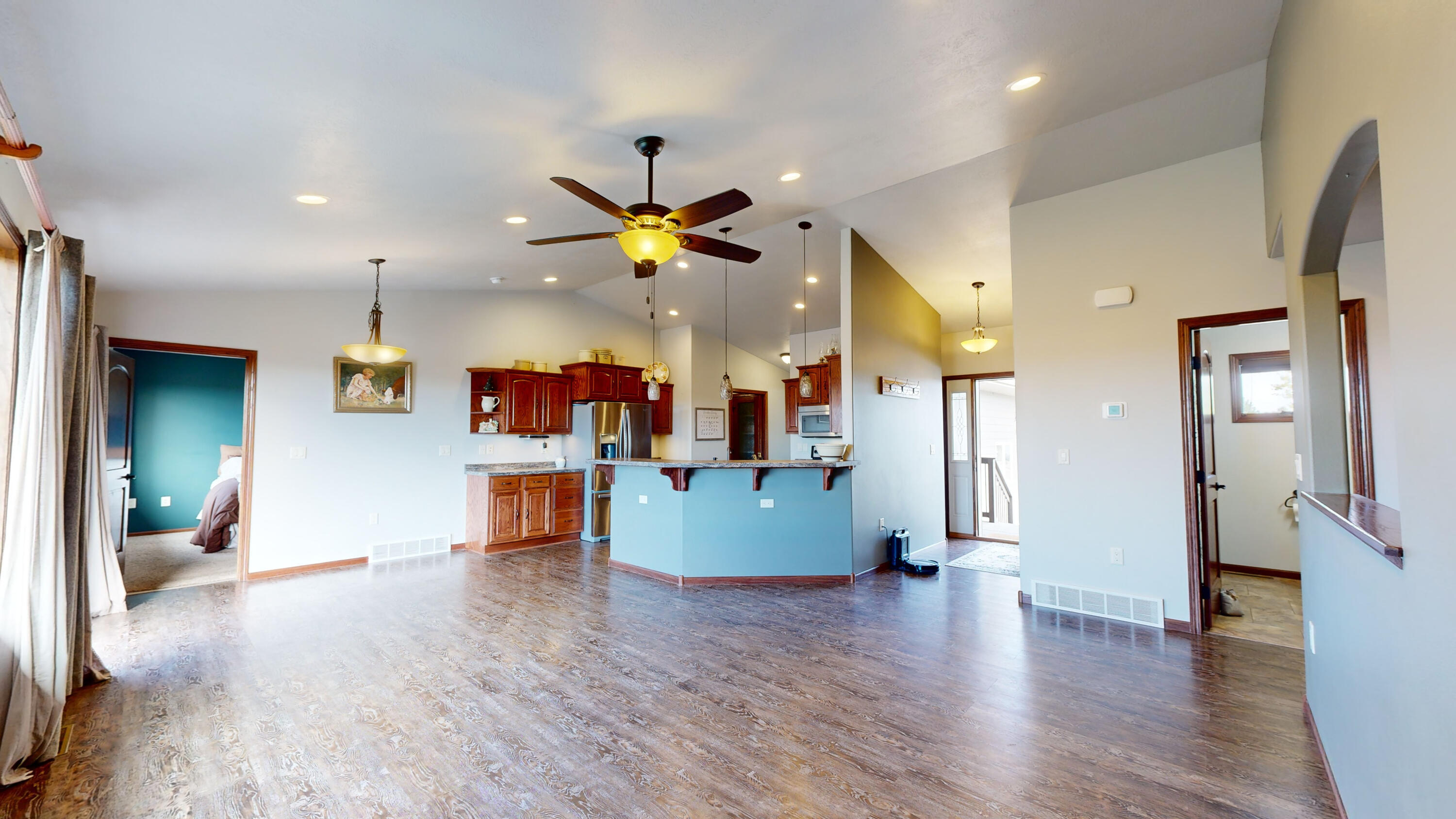 2646 Prairie Eagle Cir W