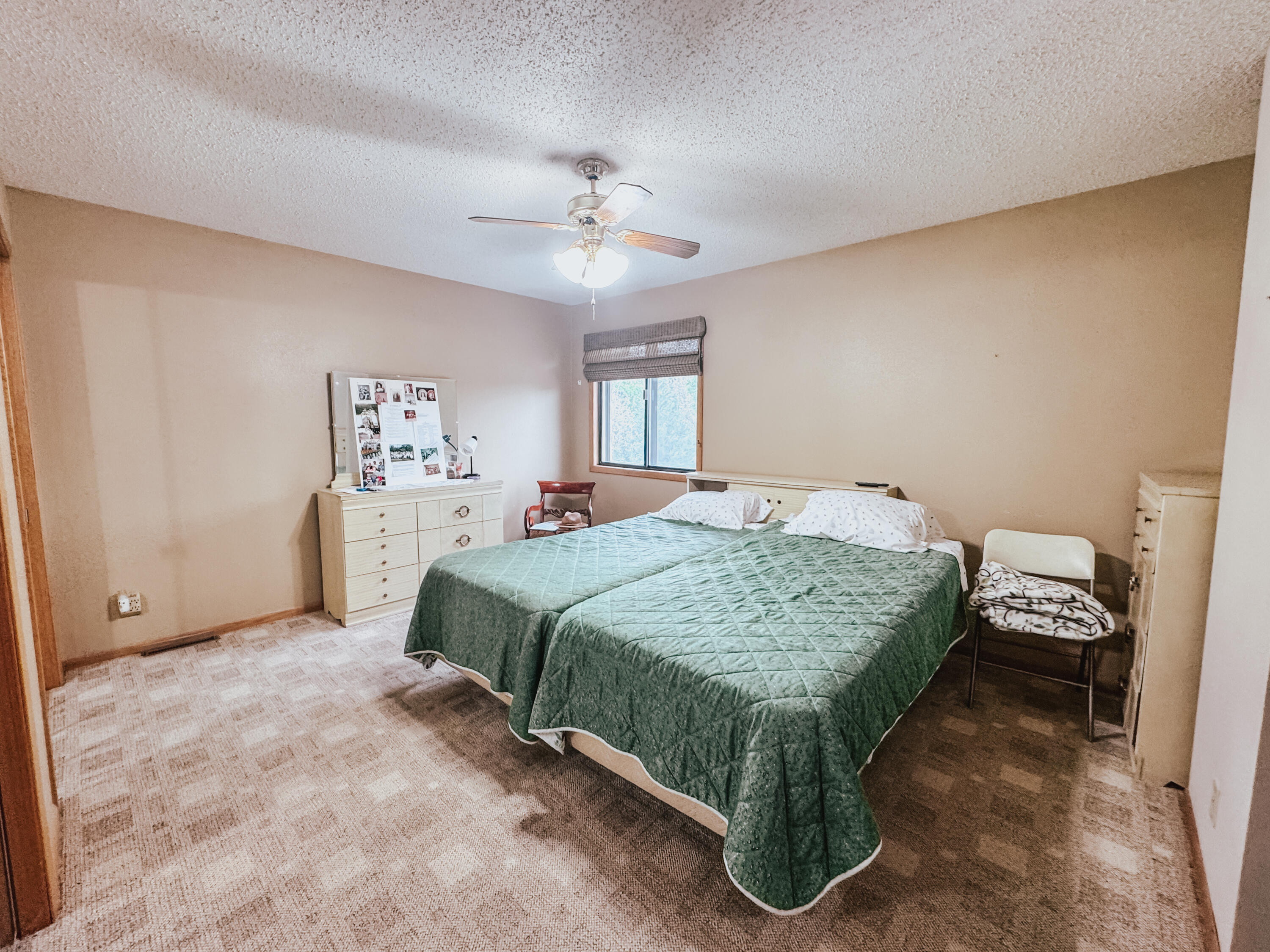 1940 Meadowlark Ln, 302