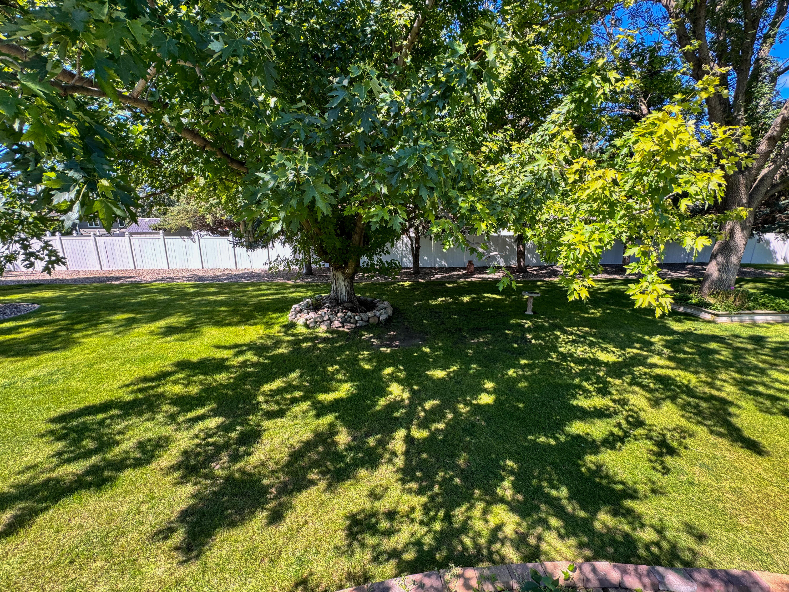 1885 Riverview Dr