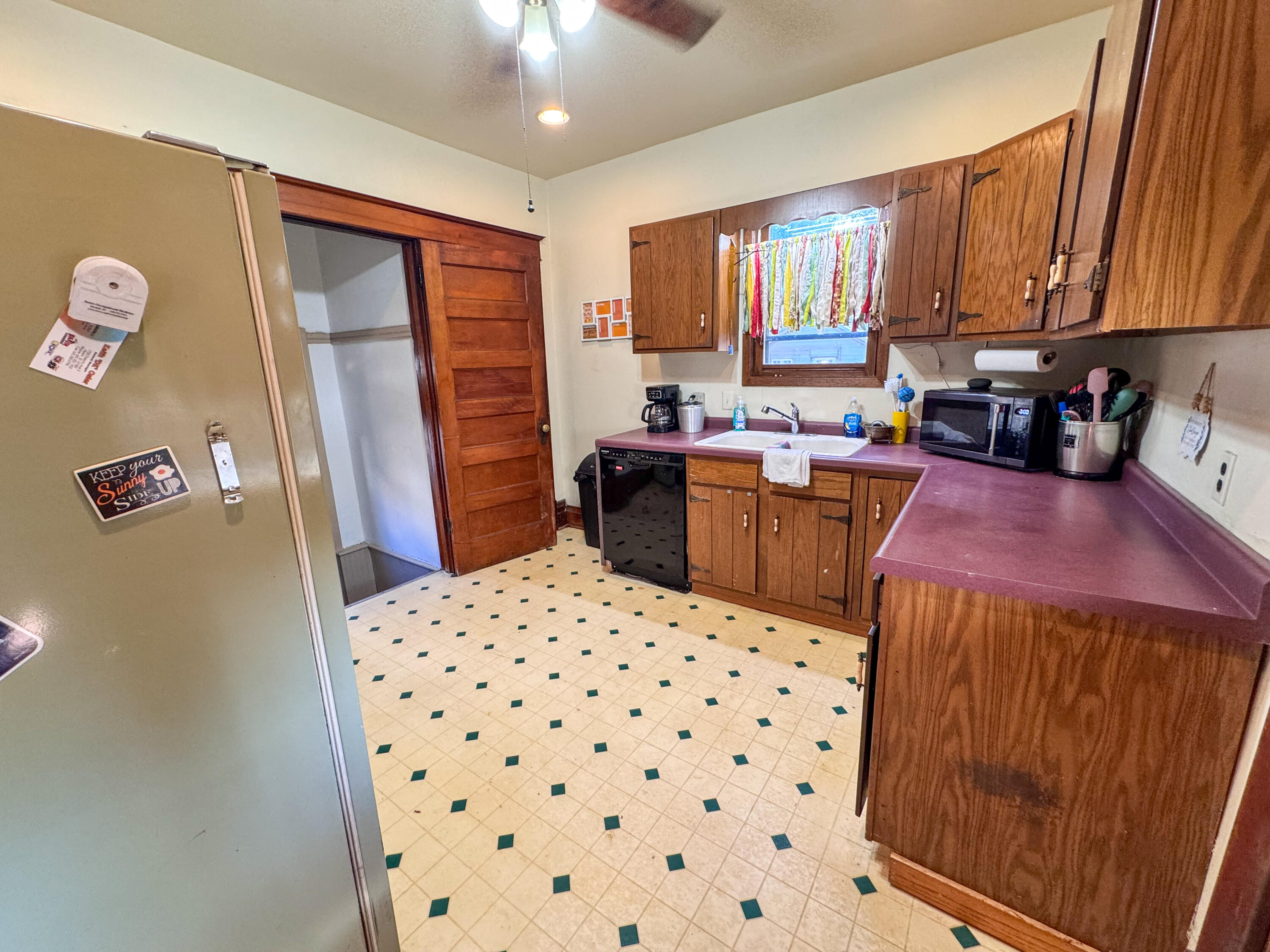 840 Colorado Ave SW, Huron