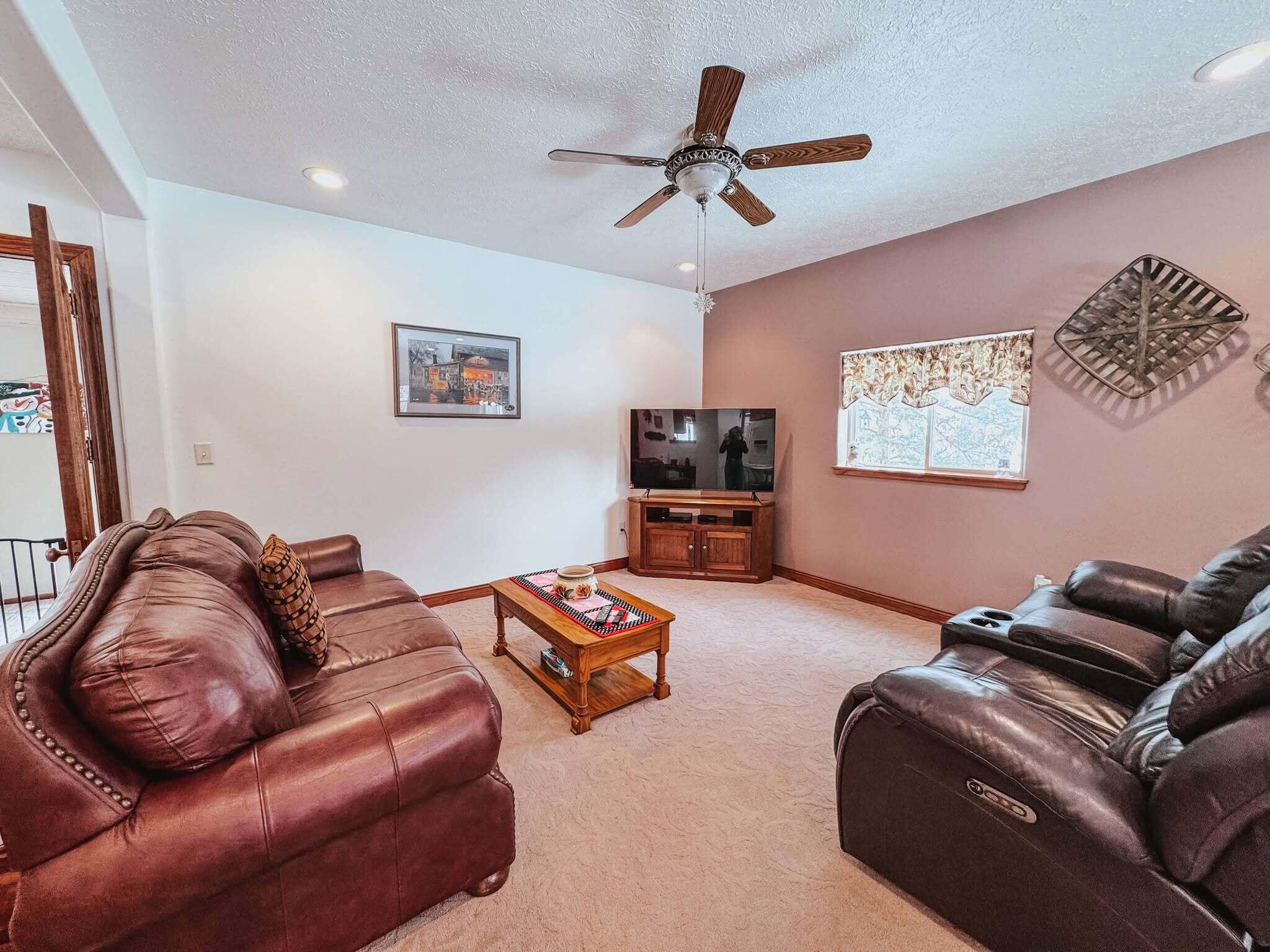 20912 404th Ave