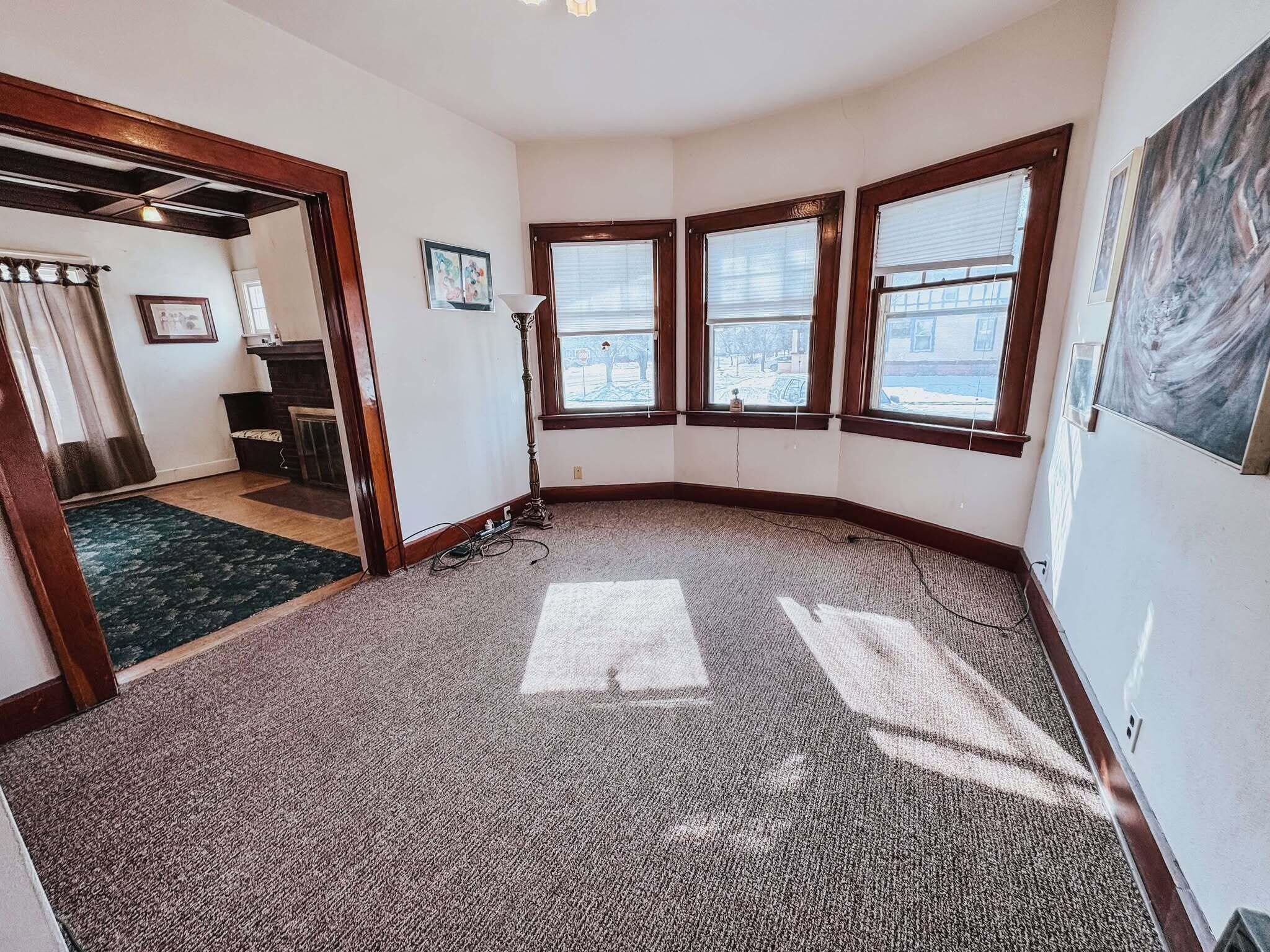 777 Dakota Ave S