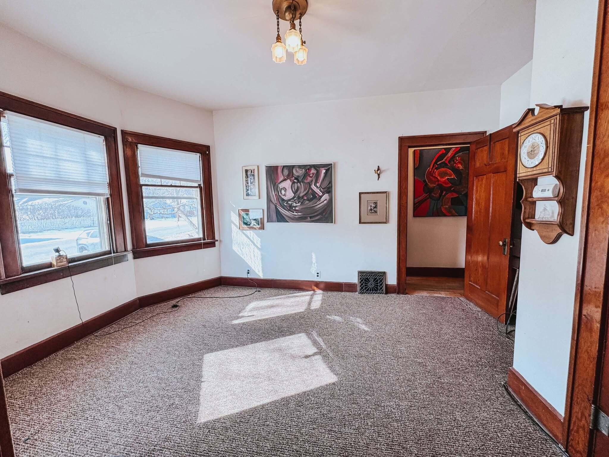 777 Dakota Ave S