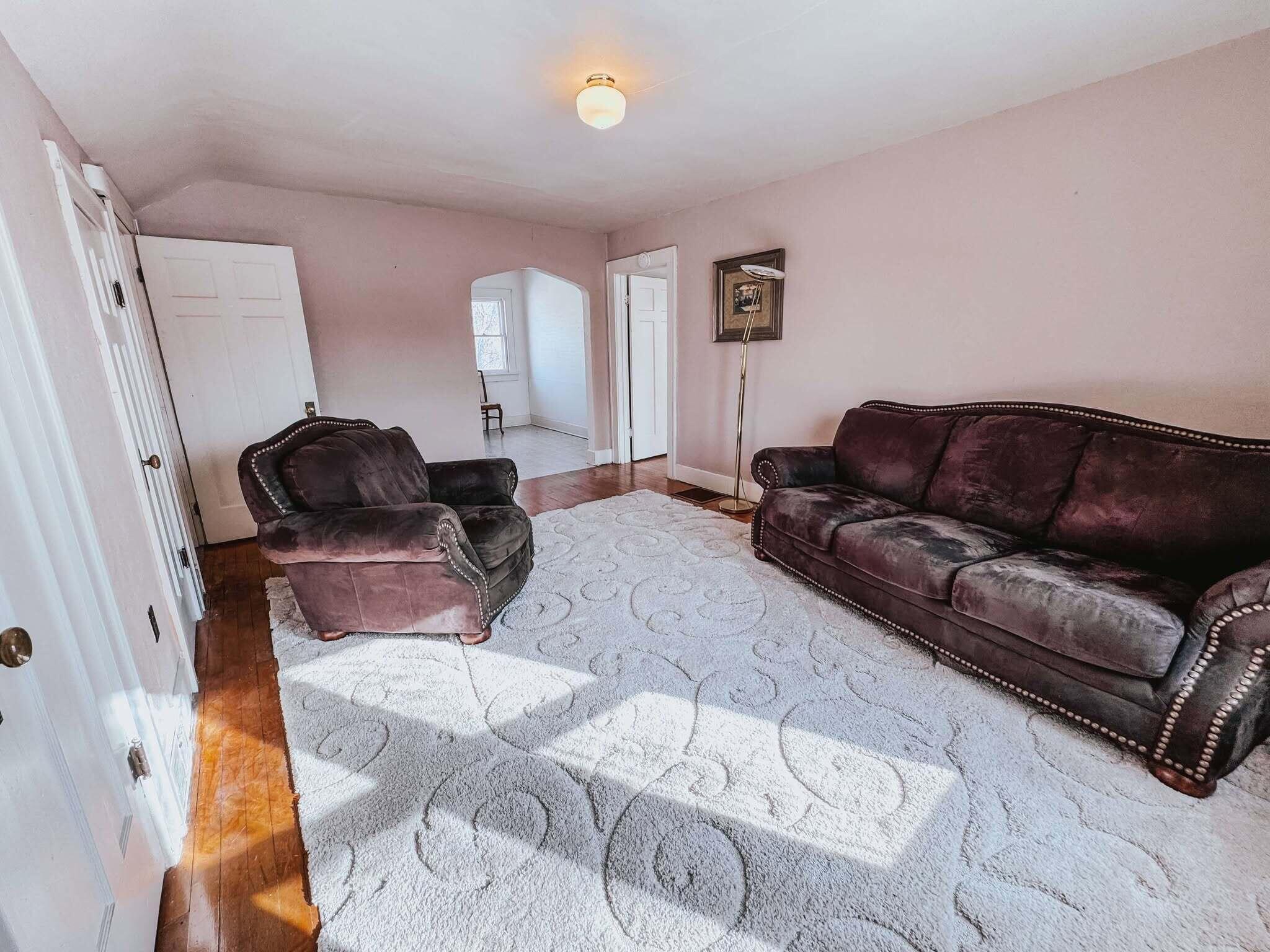 777 Dakota Ave S