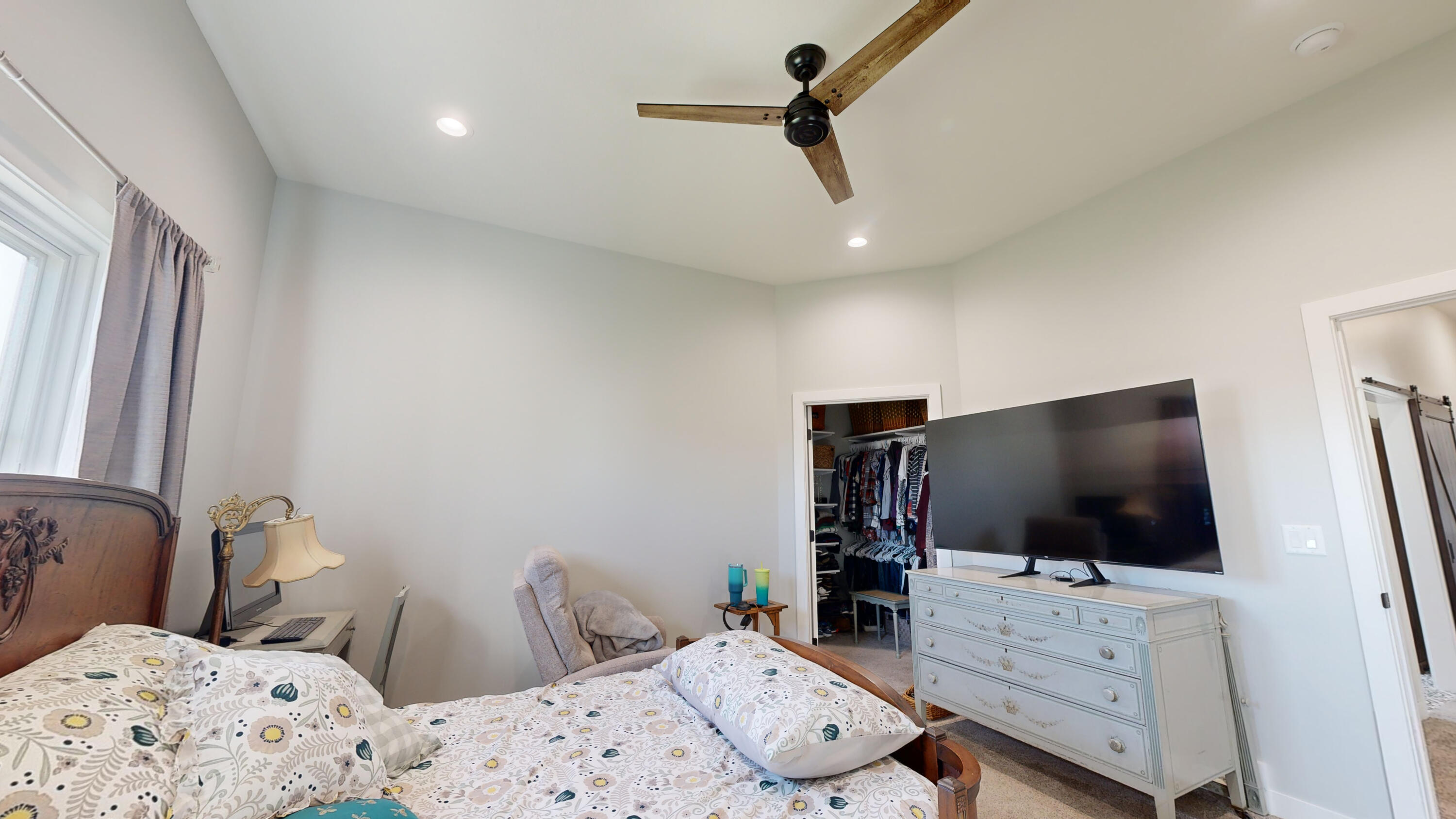 2450 Prairie Eagle Cir E