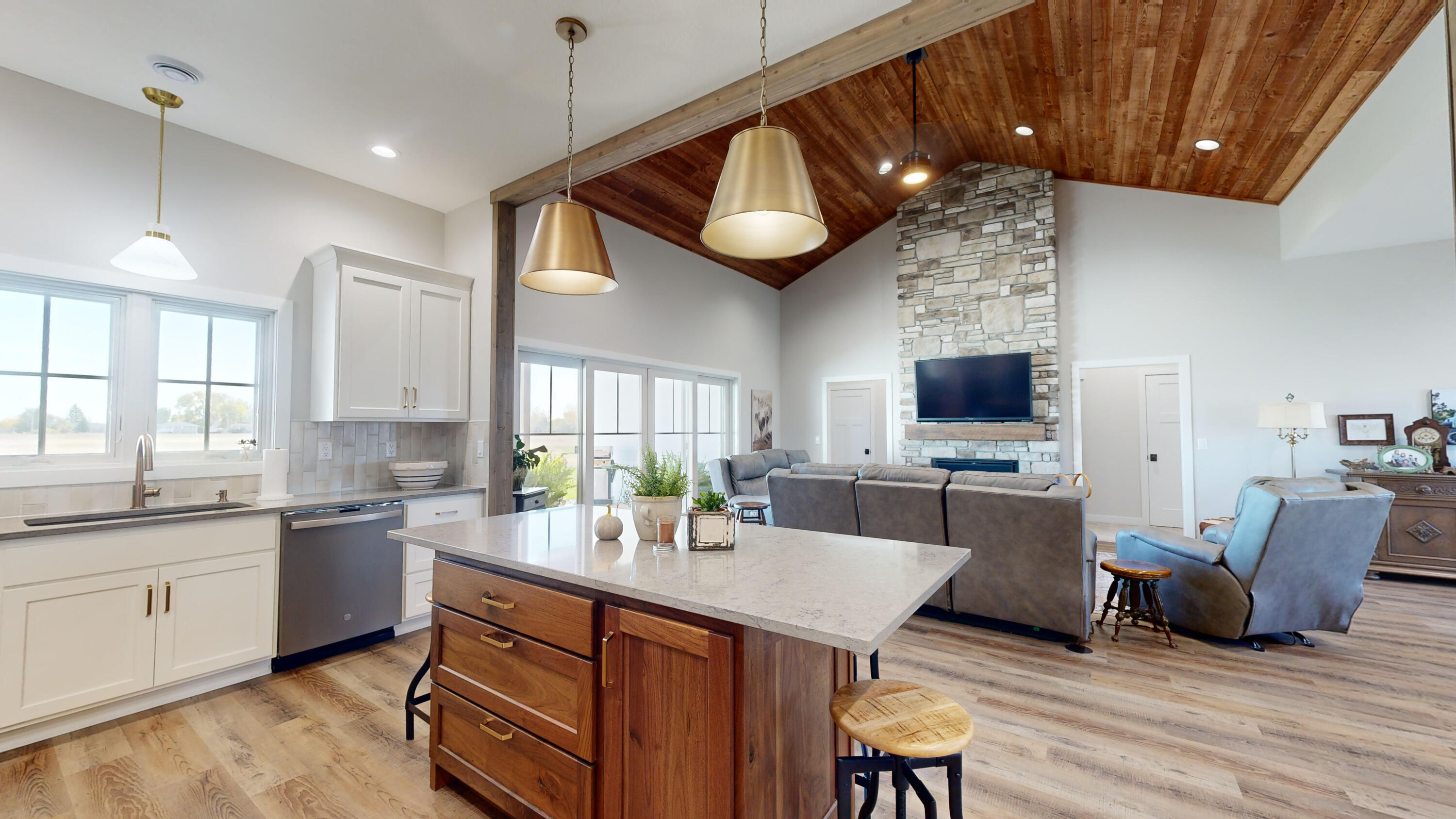 2450 Prairie Eagle Cir E