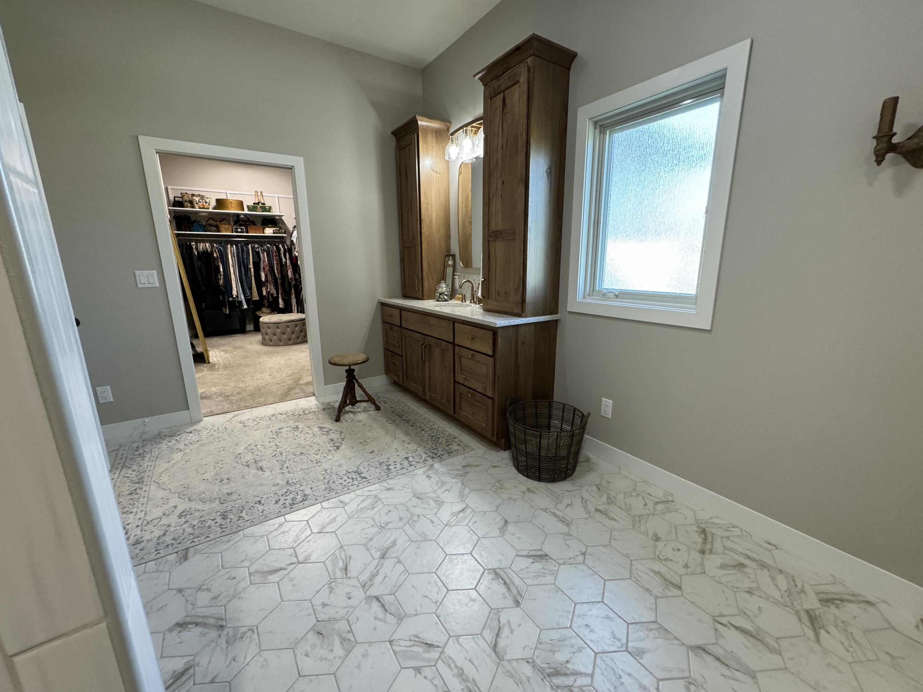 2450 Prairie Eagle Cir E