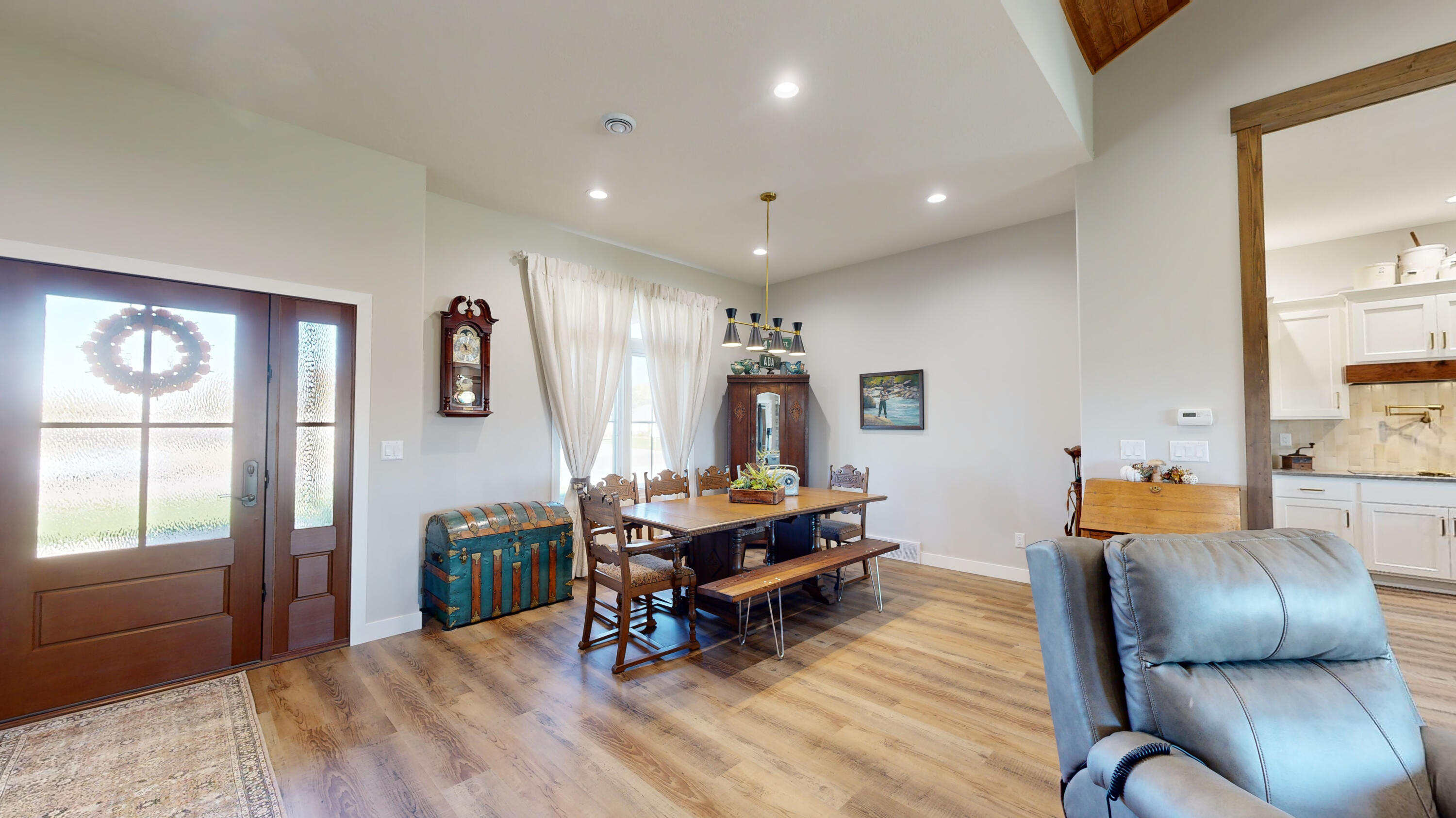 2450 Prairie Eagle Cir E