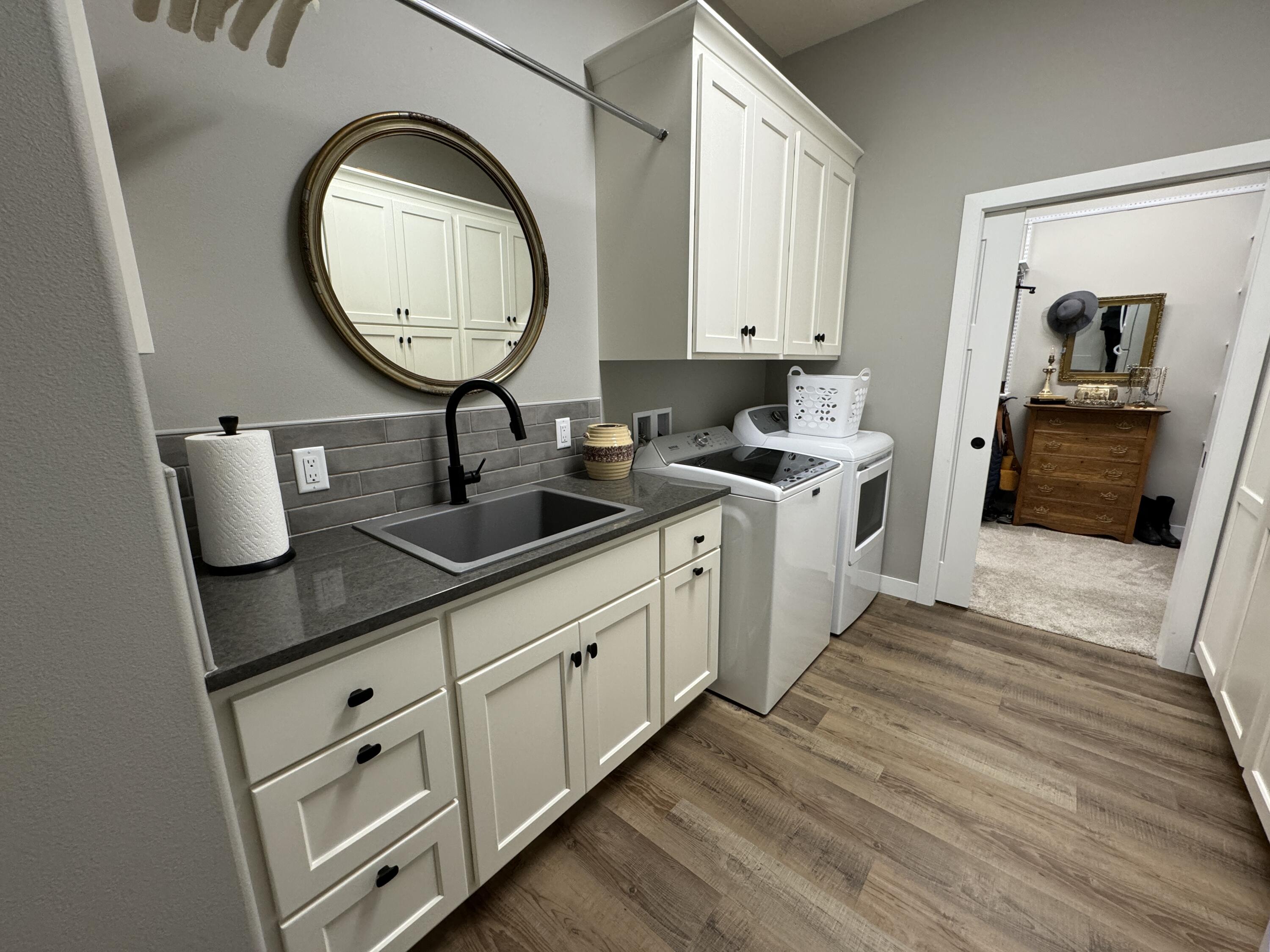 2450 Prairie Eagle Cir E