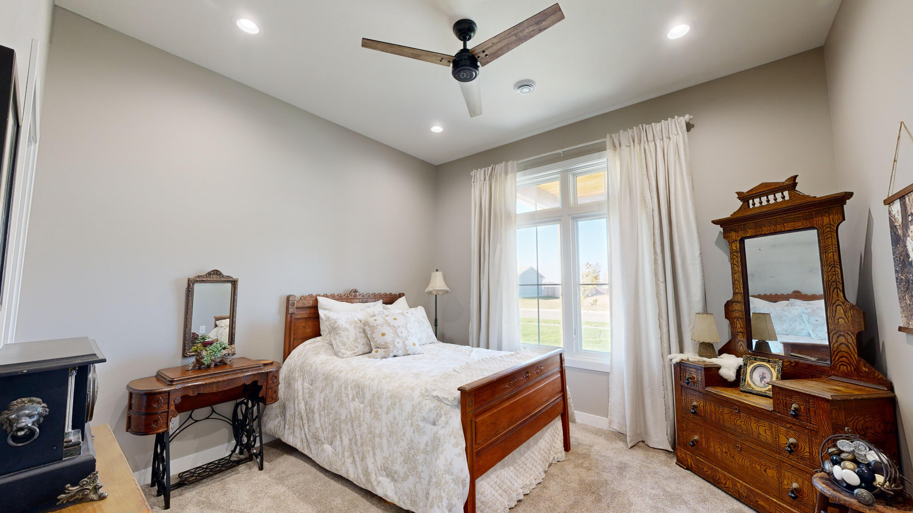 2450 Prairie Eagle Cir E