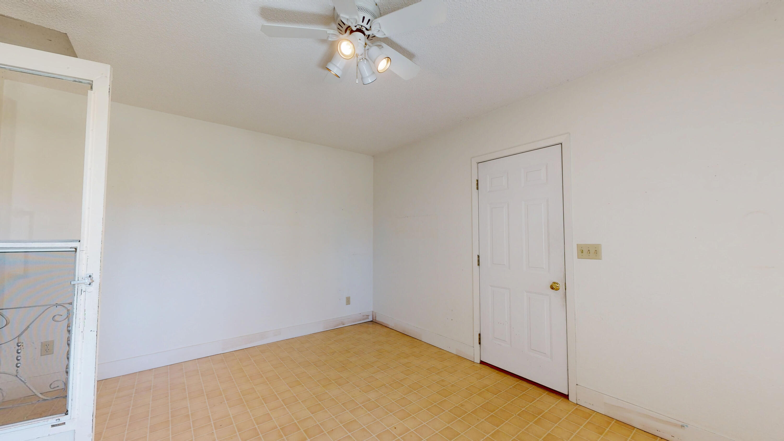 864 Utah Ave SE