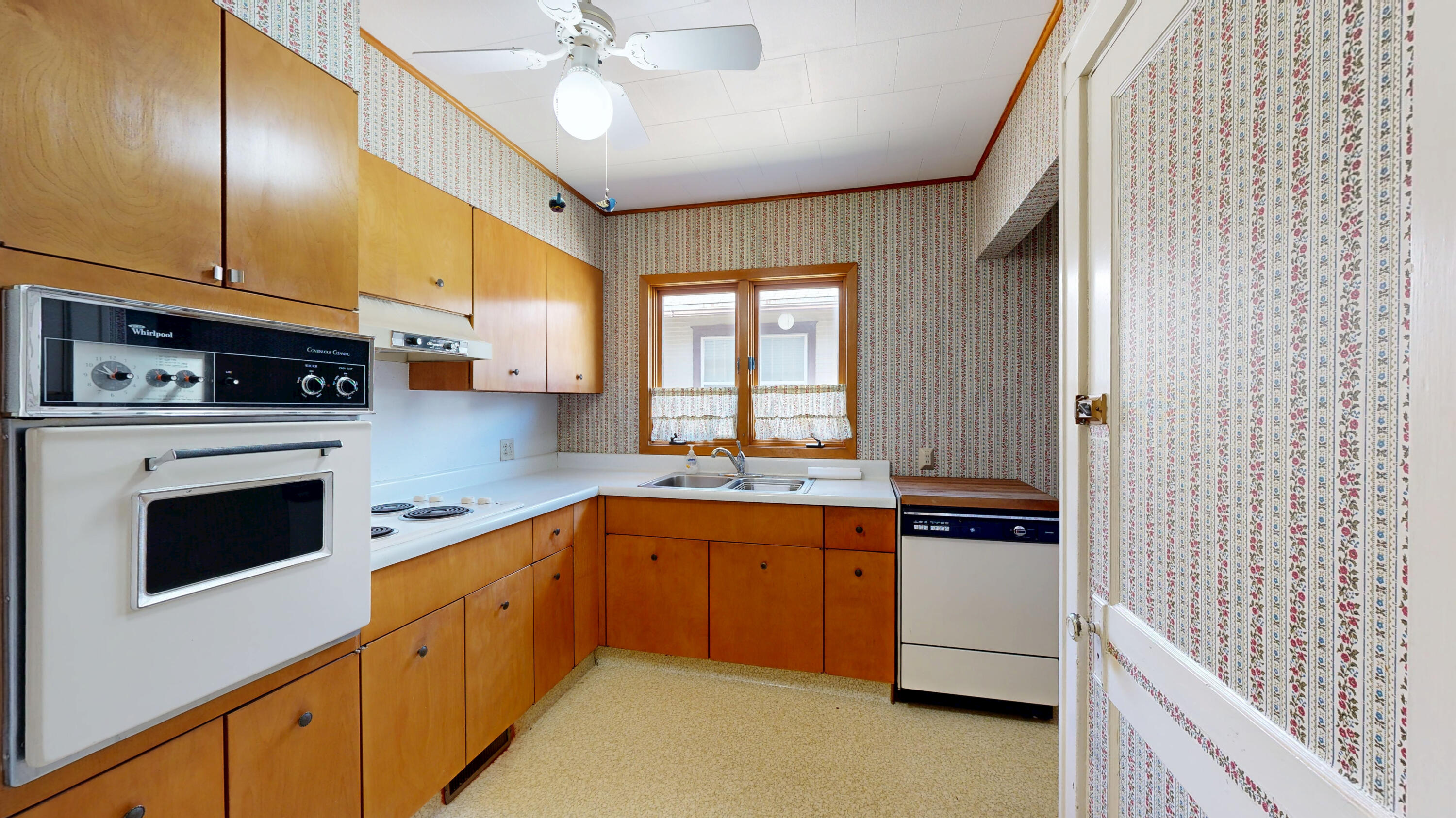 864 Utah Ave SE