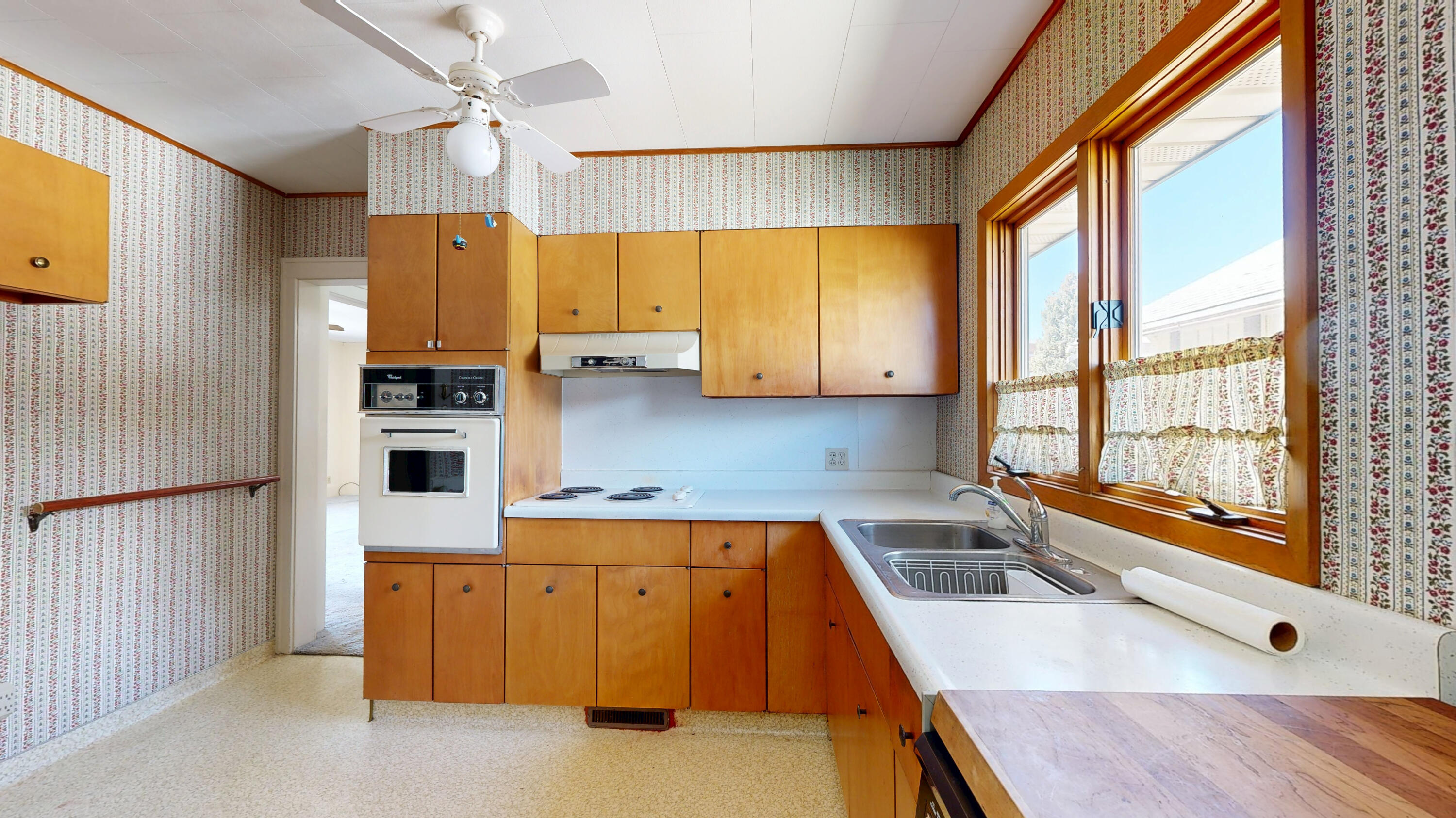 864 Utah Ave SE