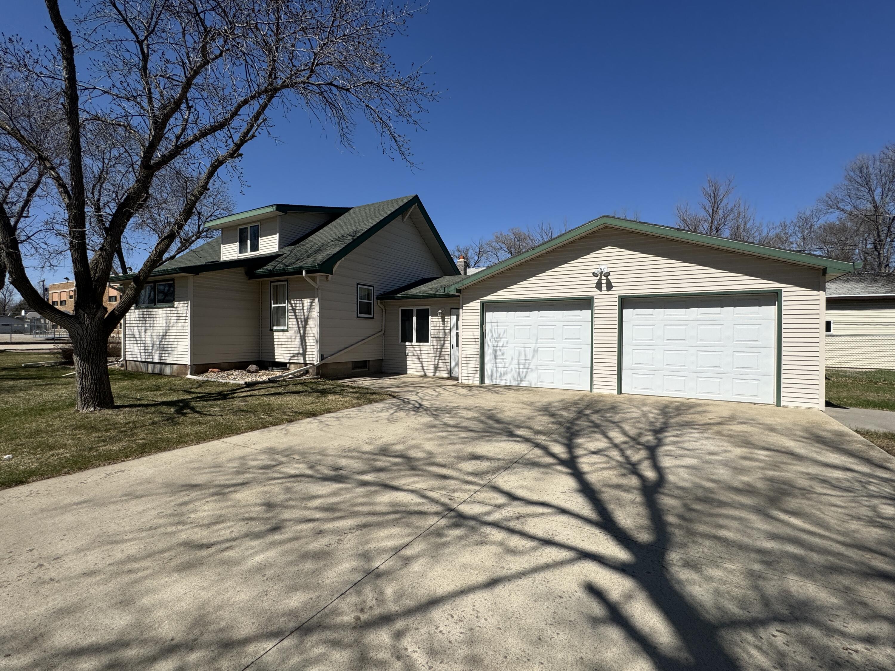 864 Utah Ave SE