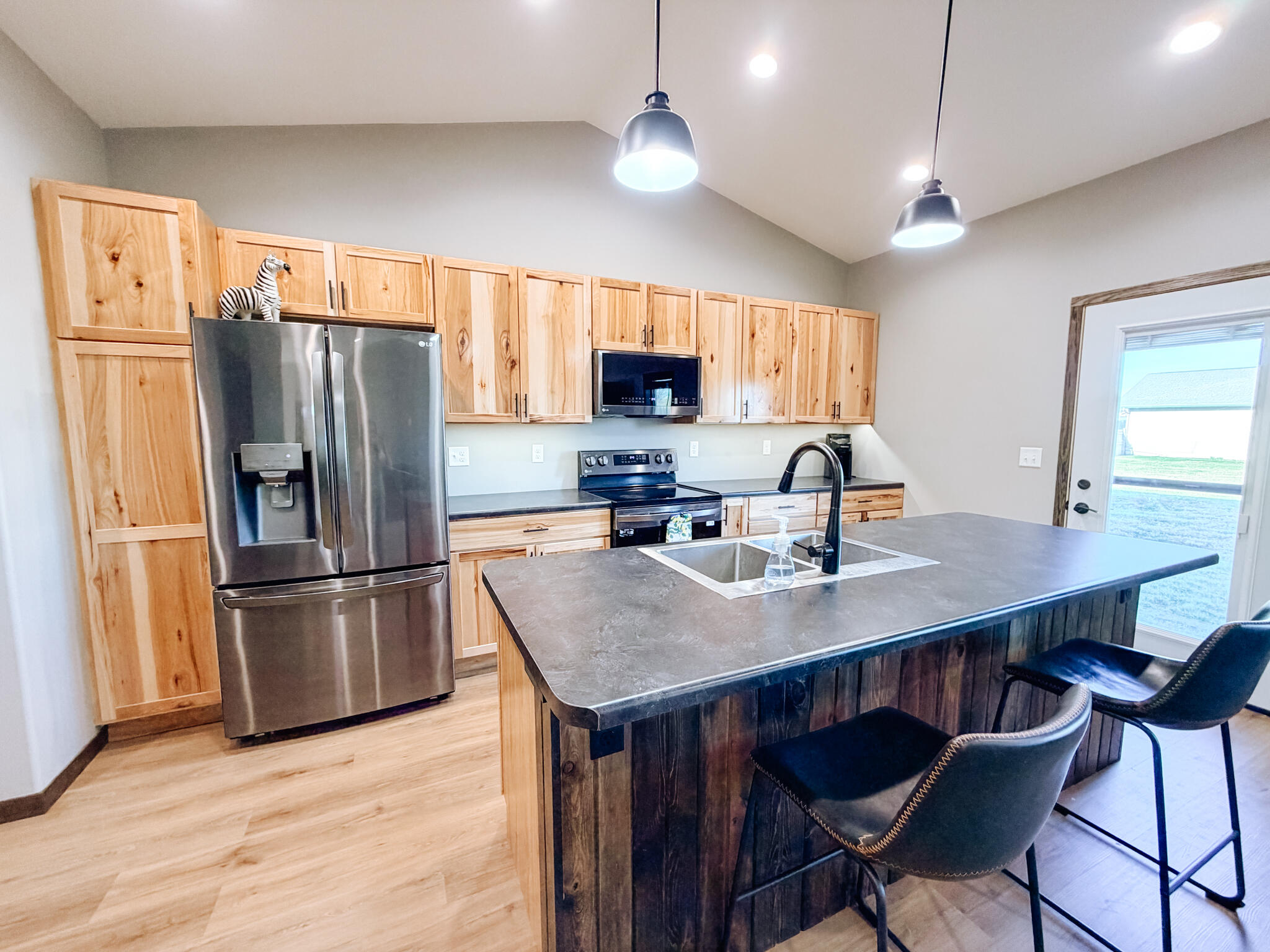 2541 Prairie Eagle Cir