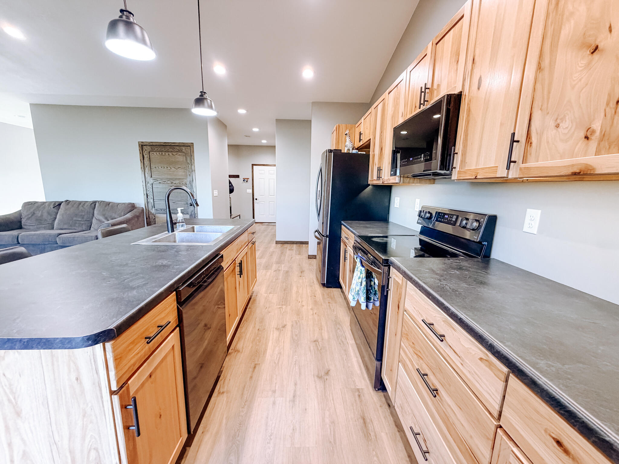 2541 Prairie Eagle Cir