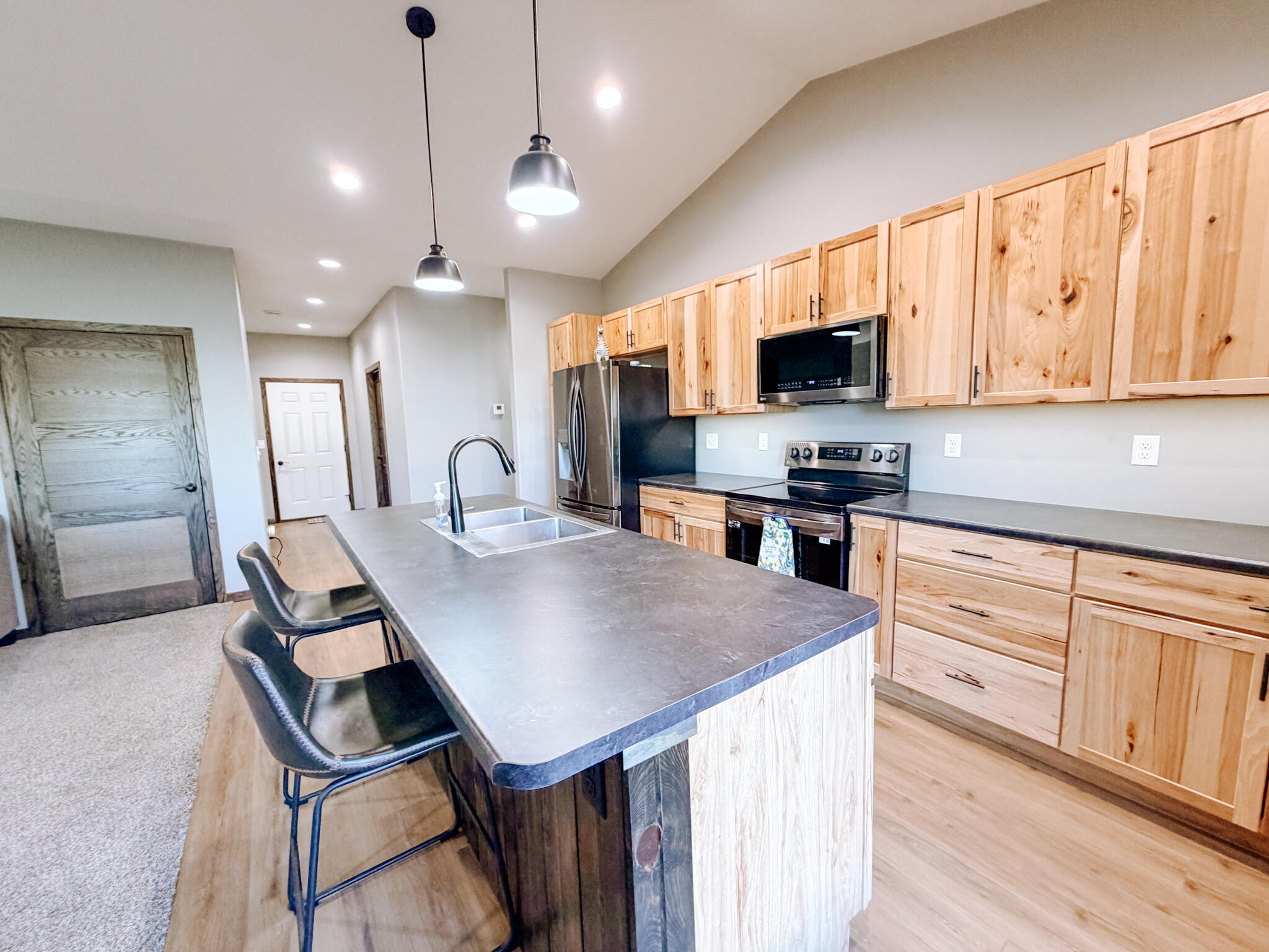 2541 Prairie Eagle Cir