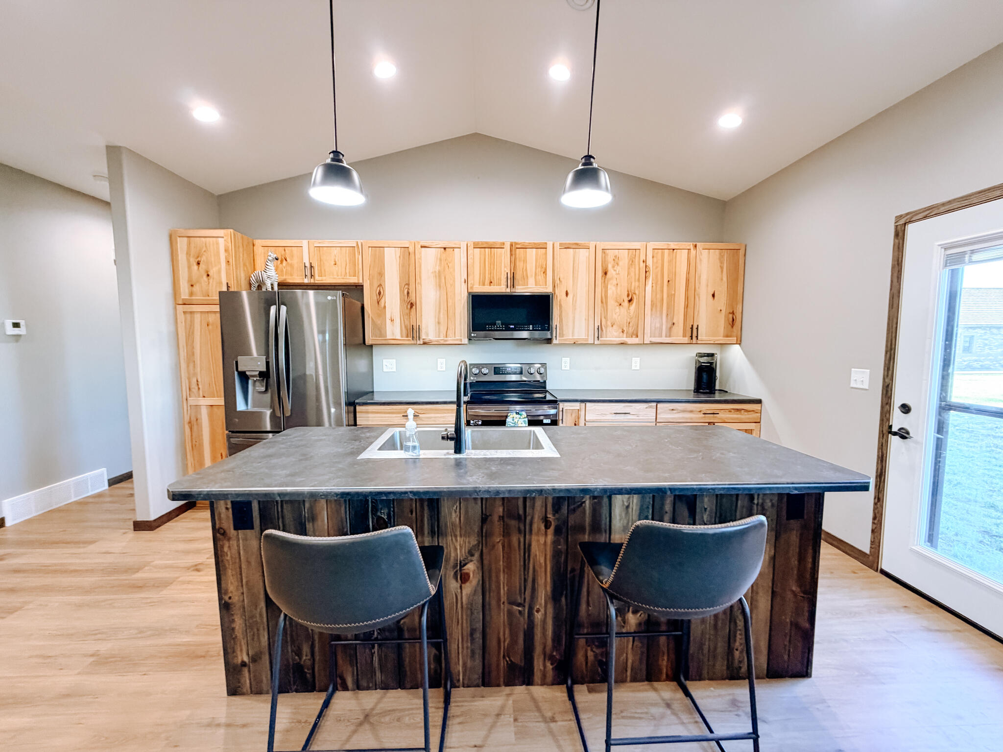 2541 Prairie Eagle Cir