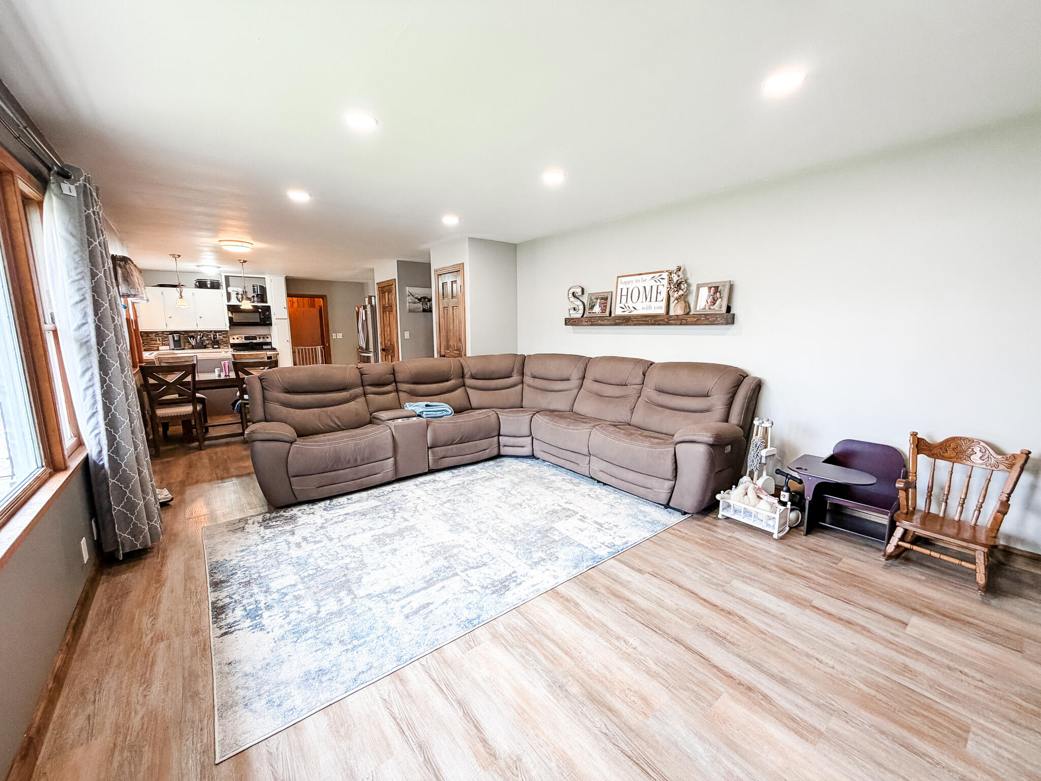 154 17th St SW