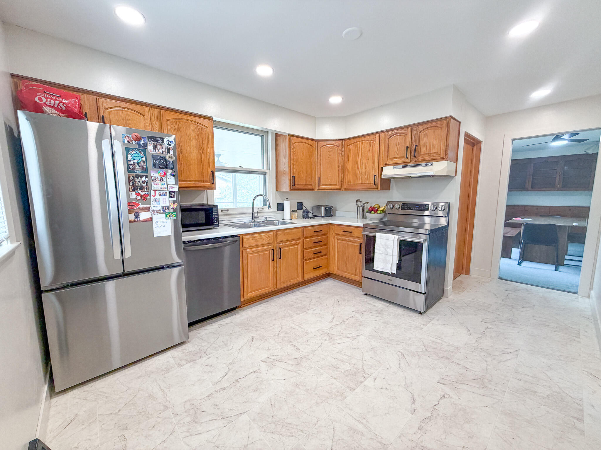 975 Illinois Ave SW
