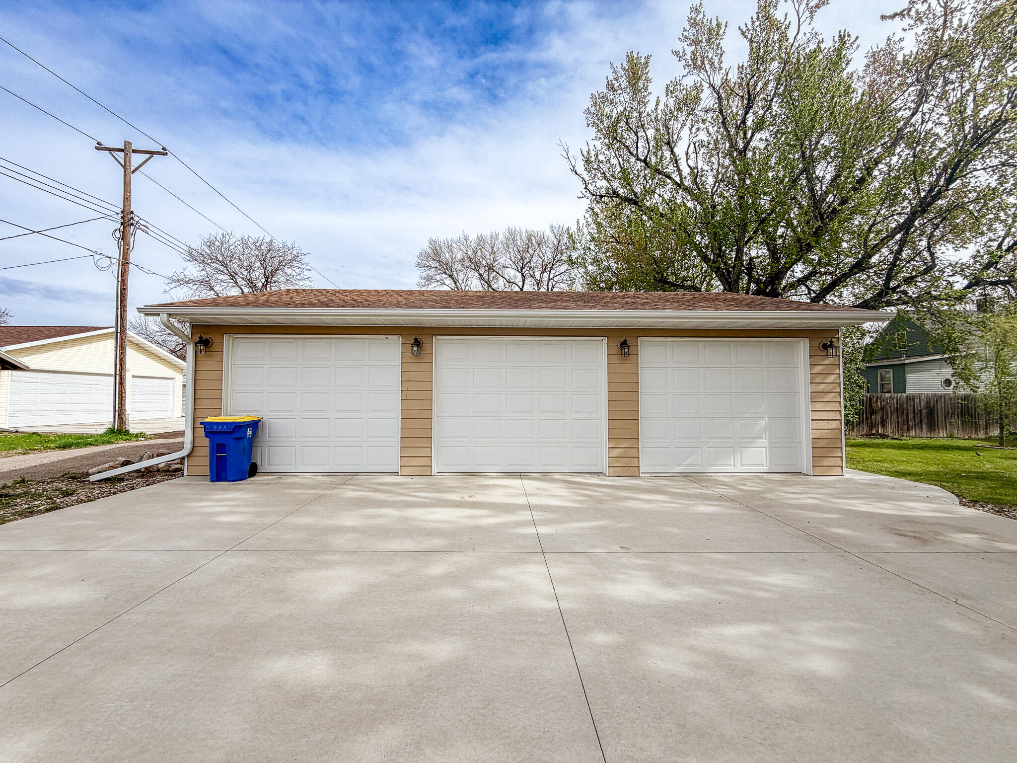 975 Illinois Ave SW