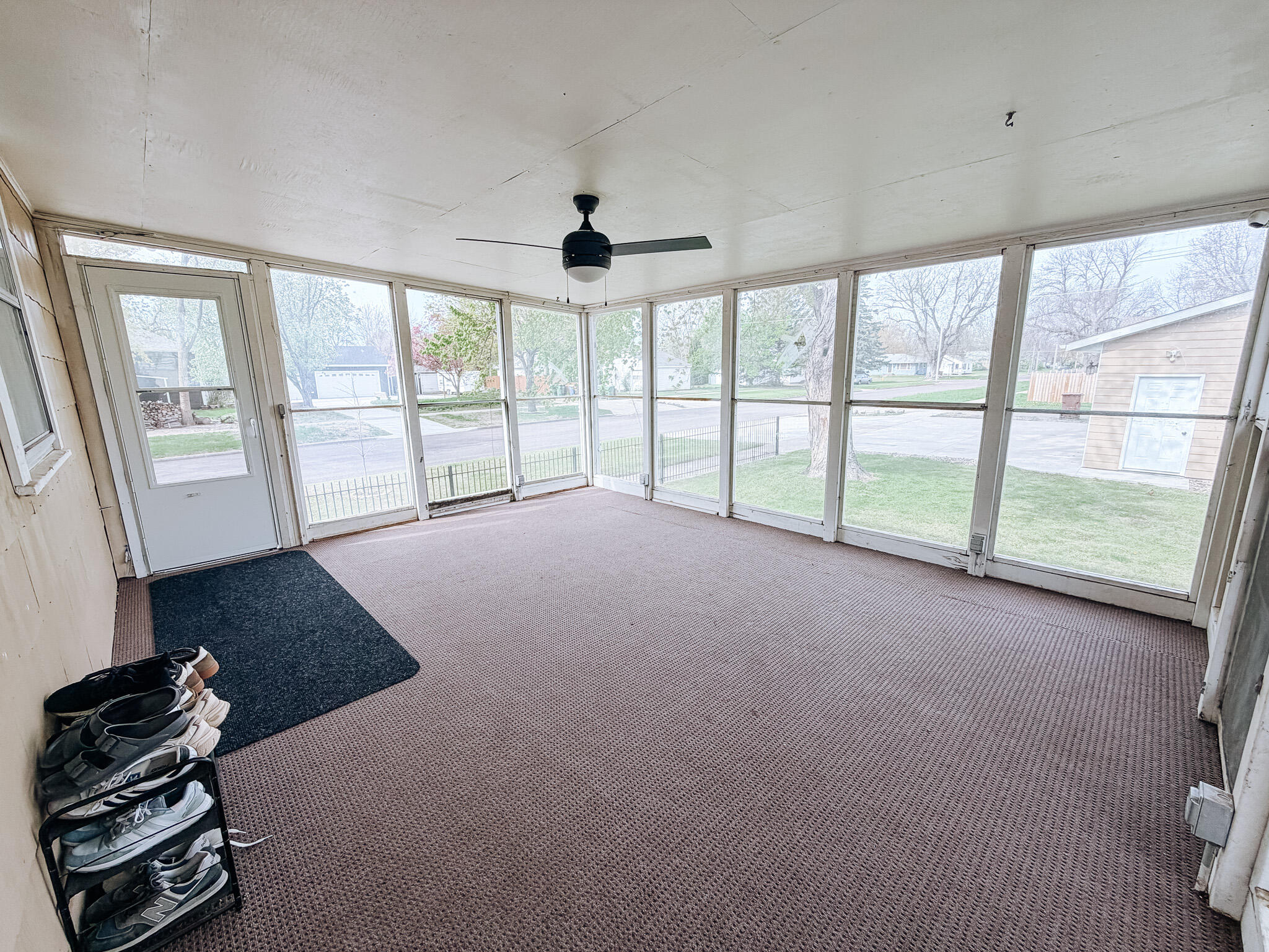 975 Illinois Ave SW
