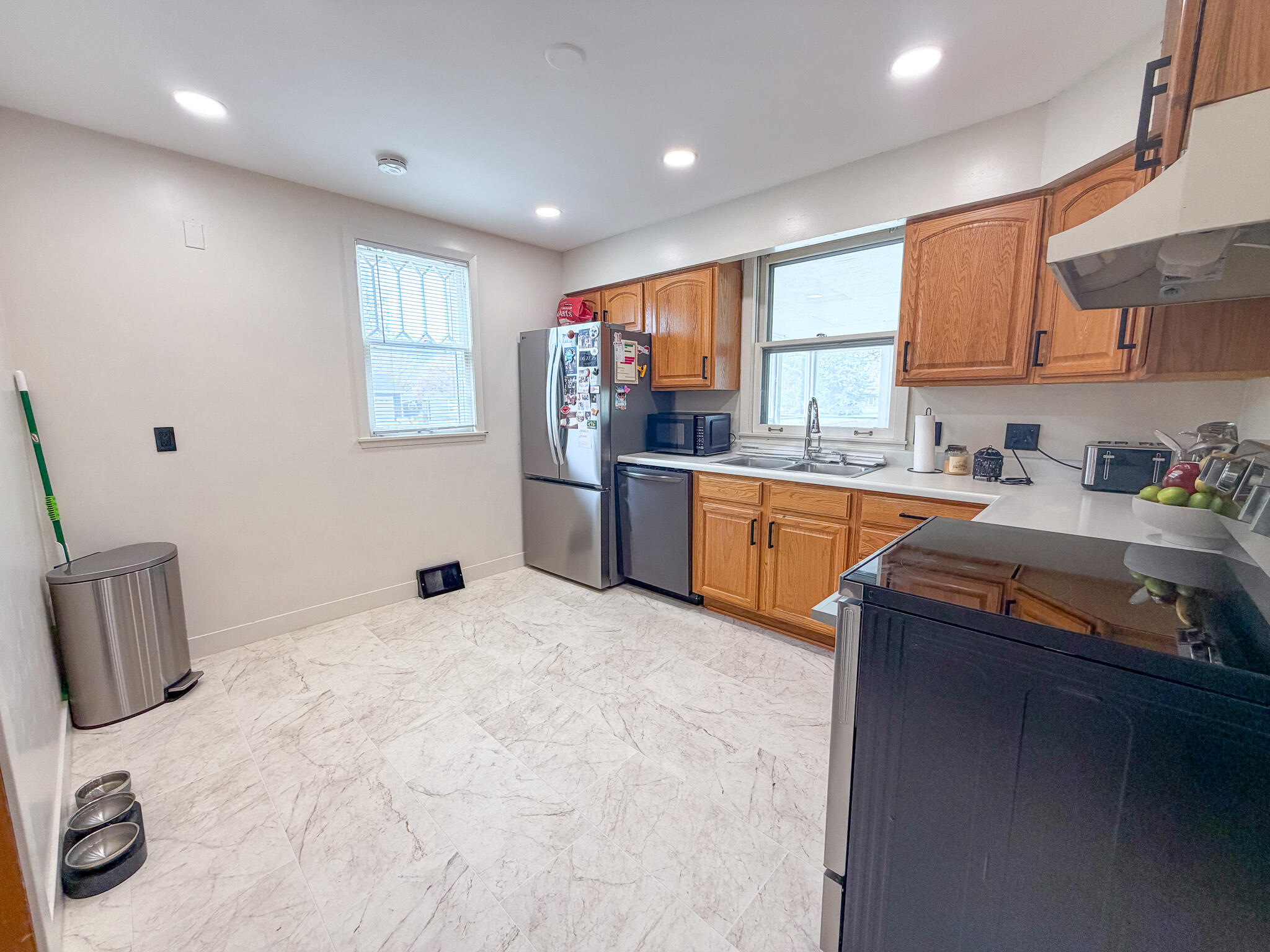 975 Illinois Ave SW