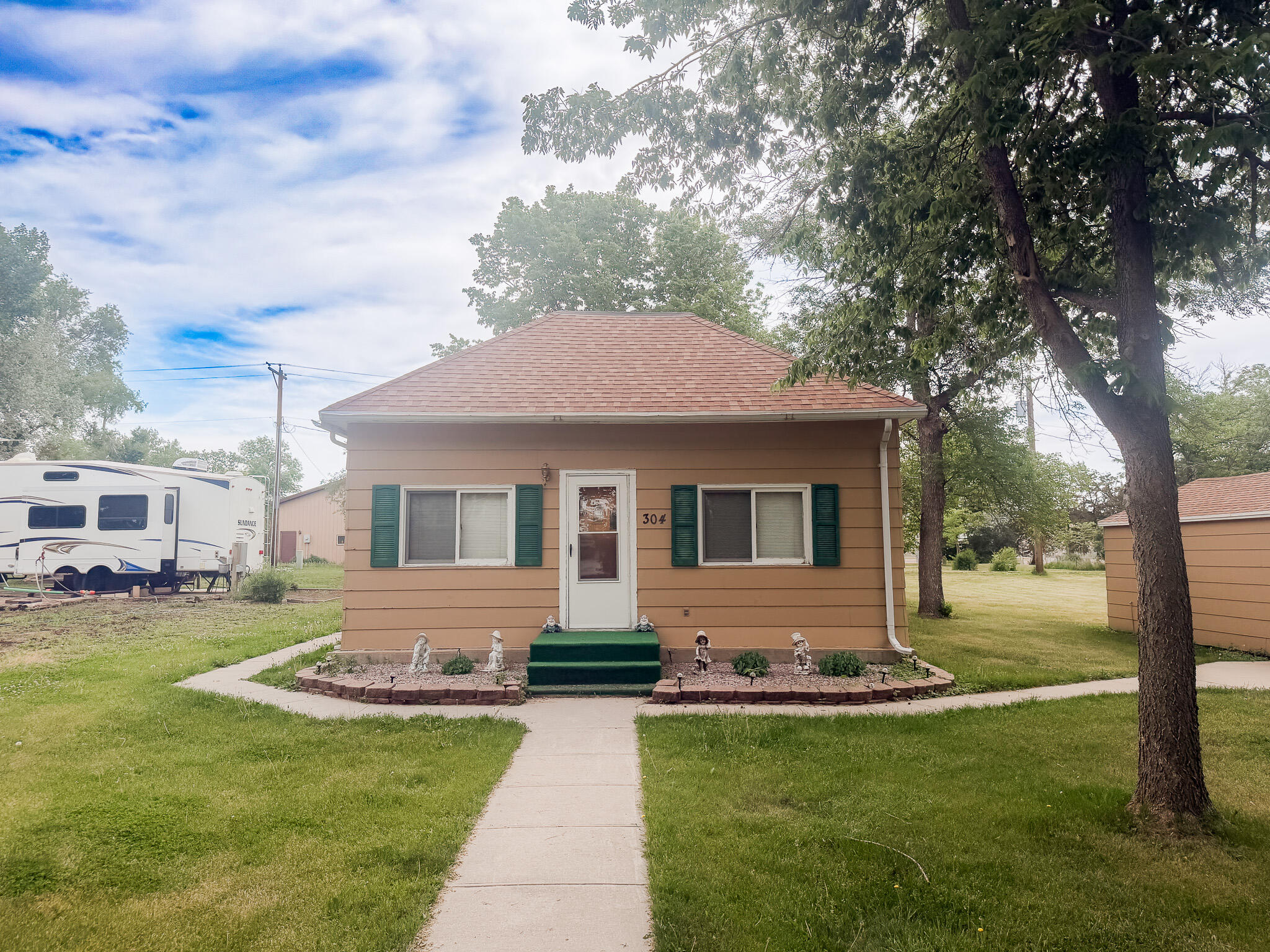 304 S 2nd Ave
