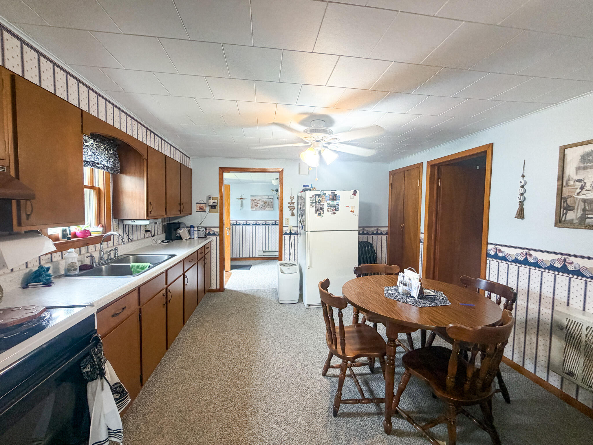 304 S 2nd Ave