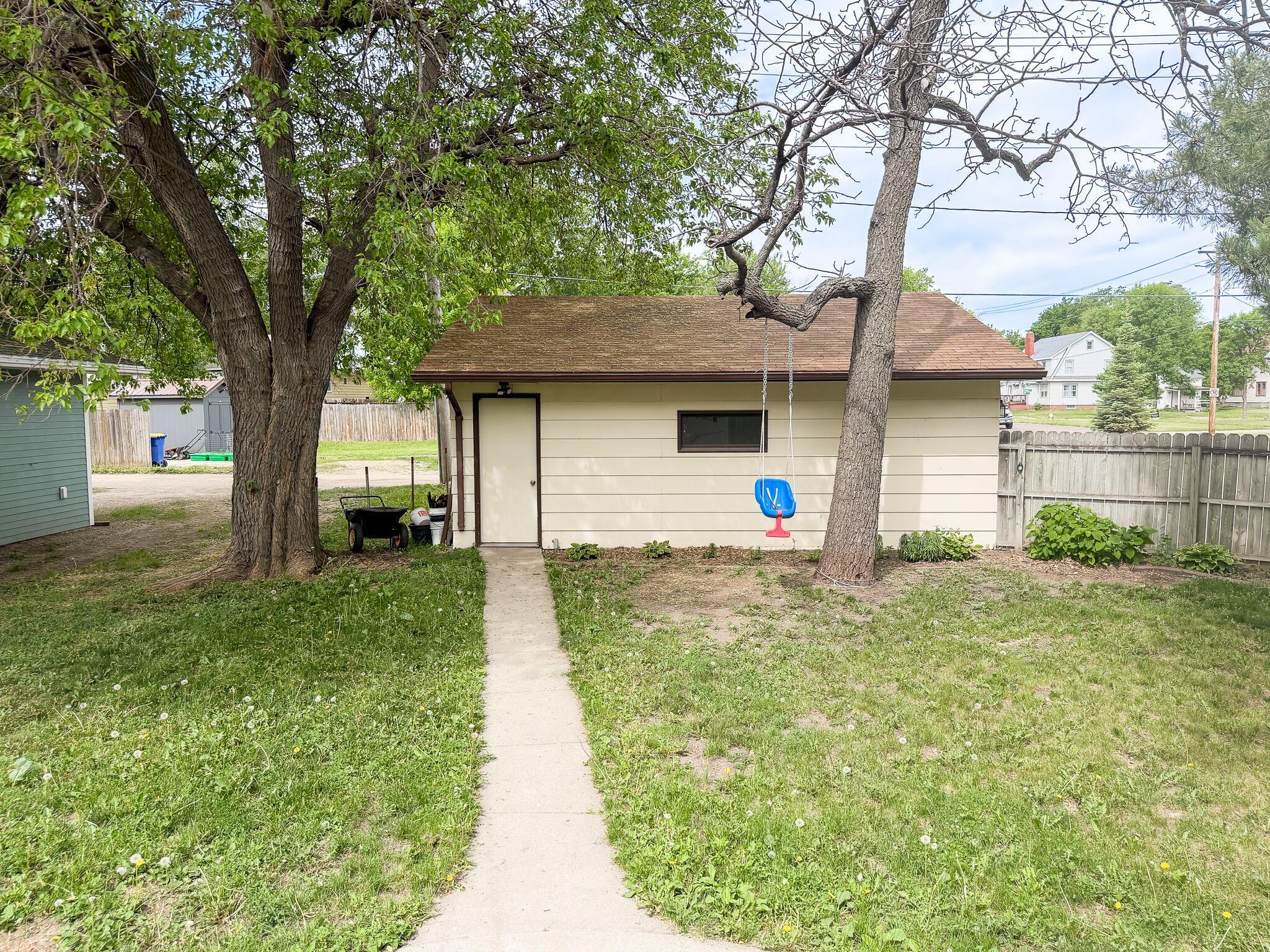 707 Wisconsin Ave SW