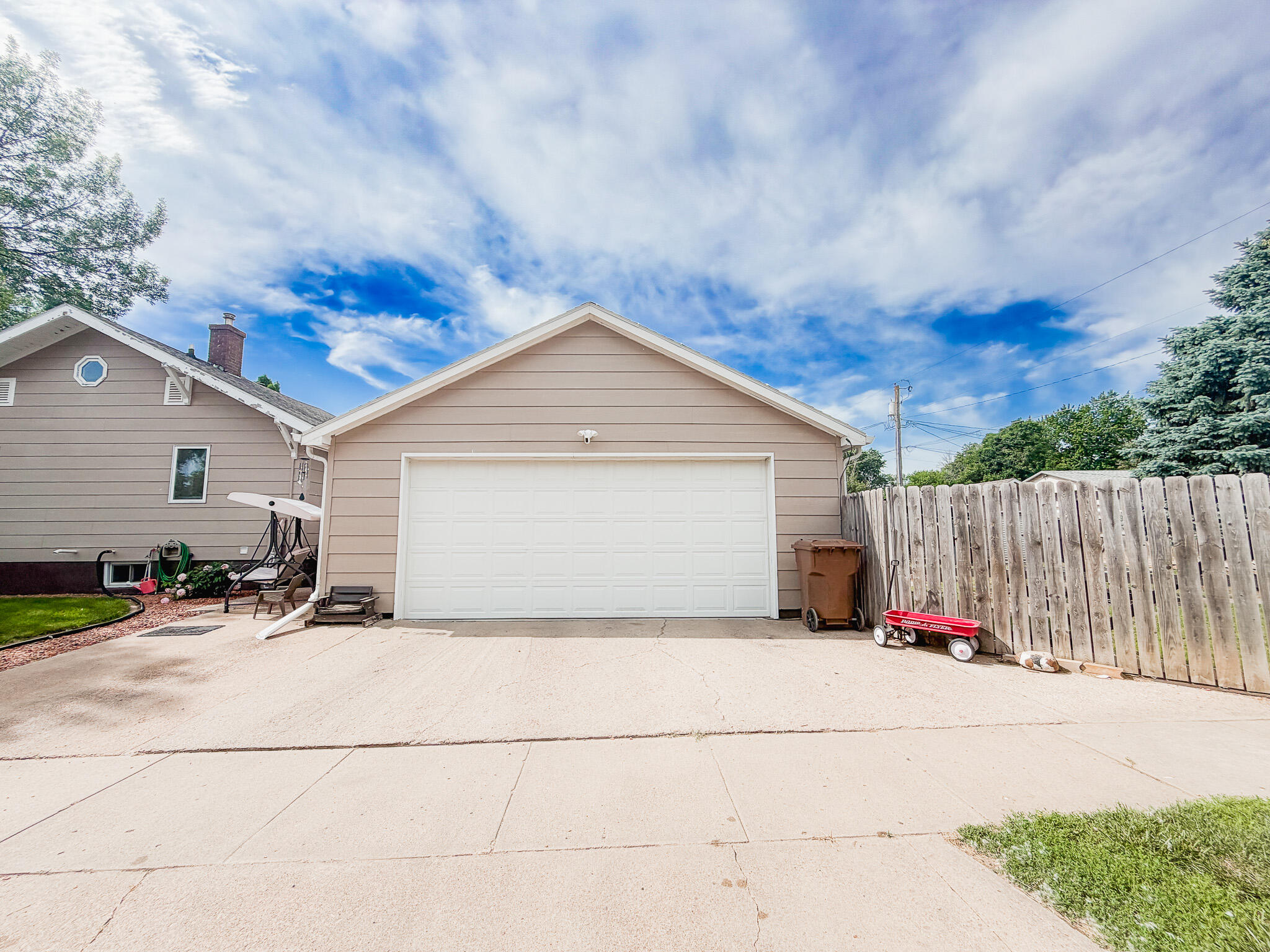 1105 Frank Ave SE