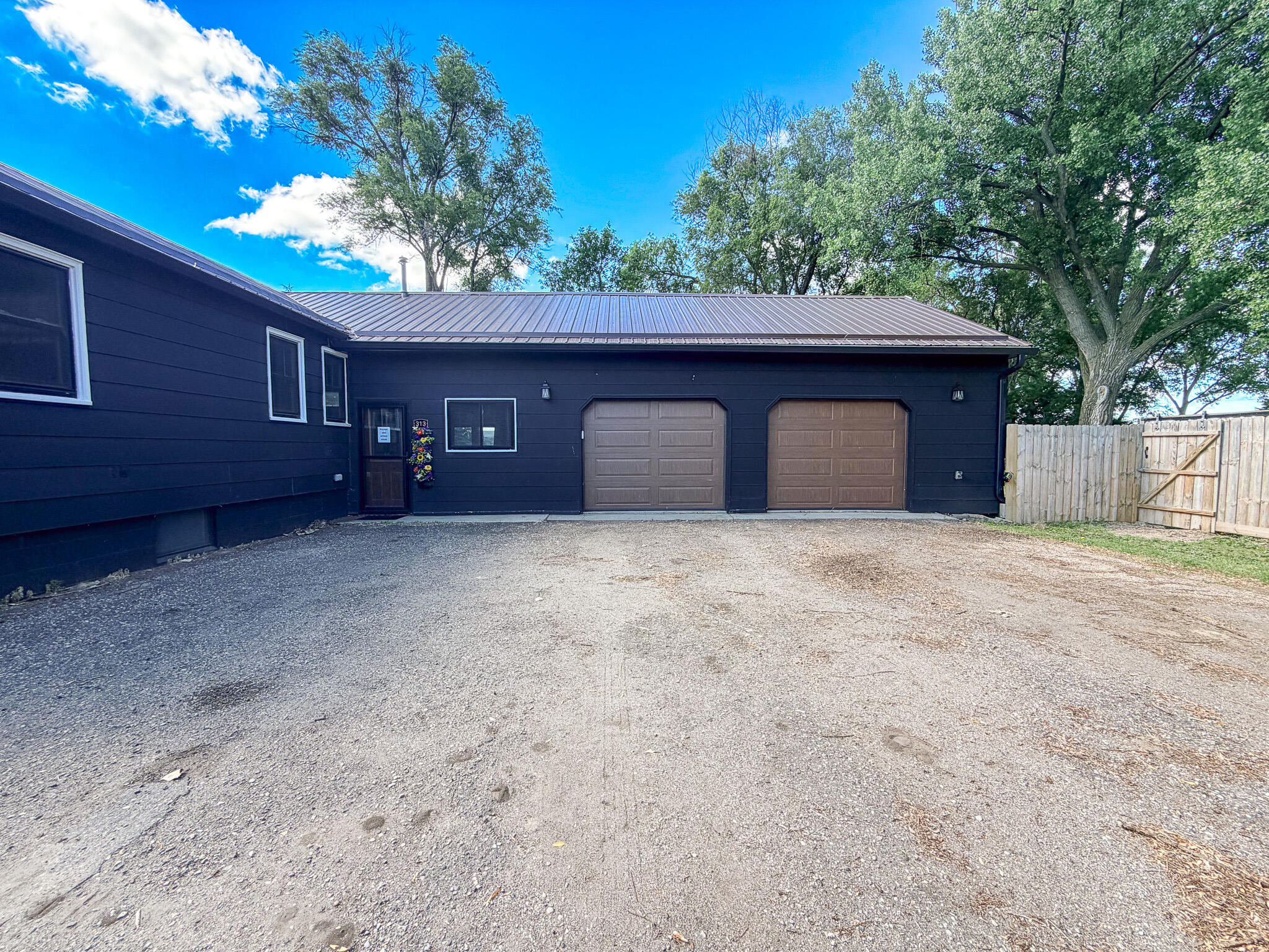 313 11th Ave