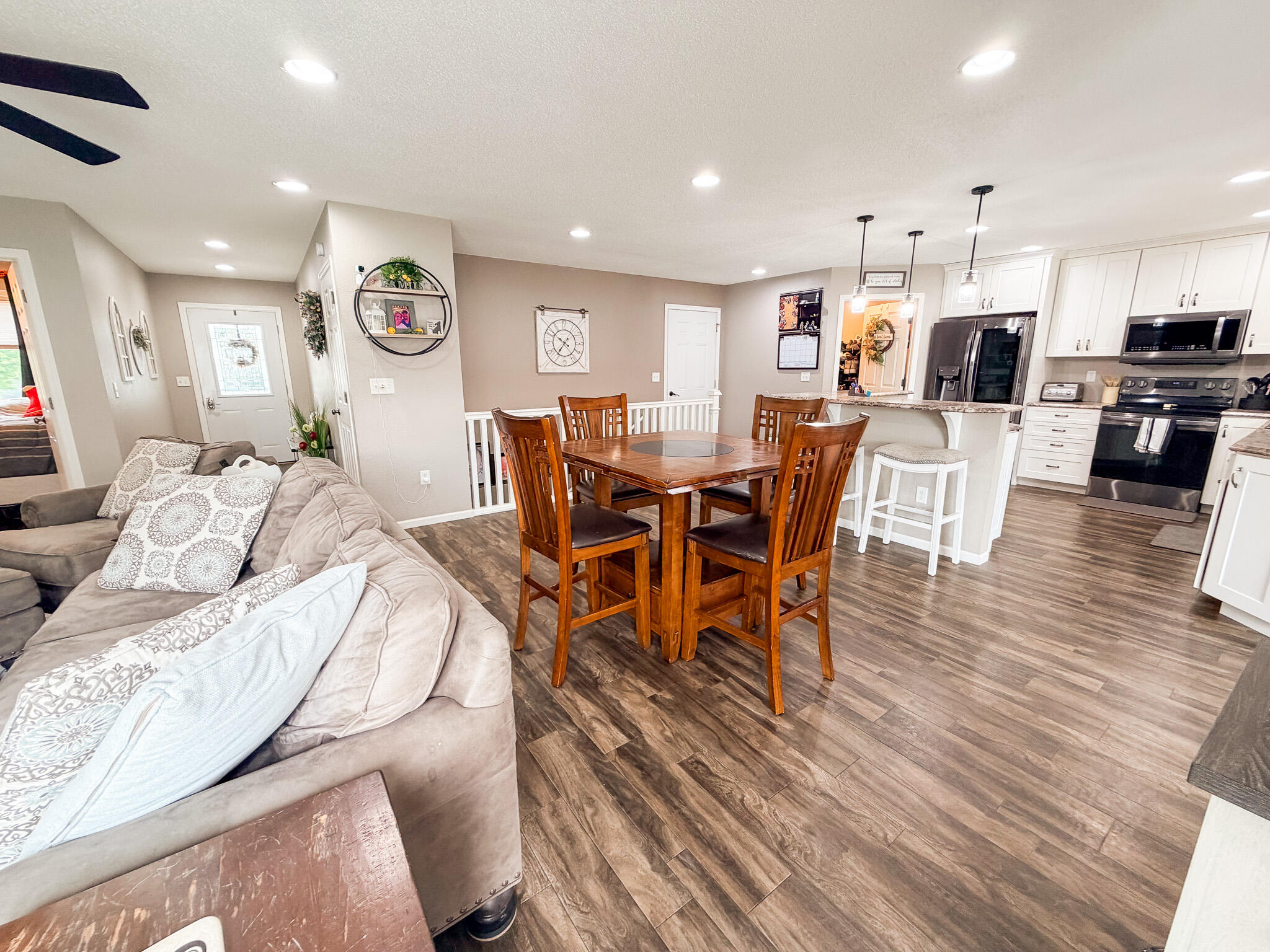 2452 Prairie Green Dr