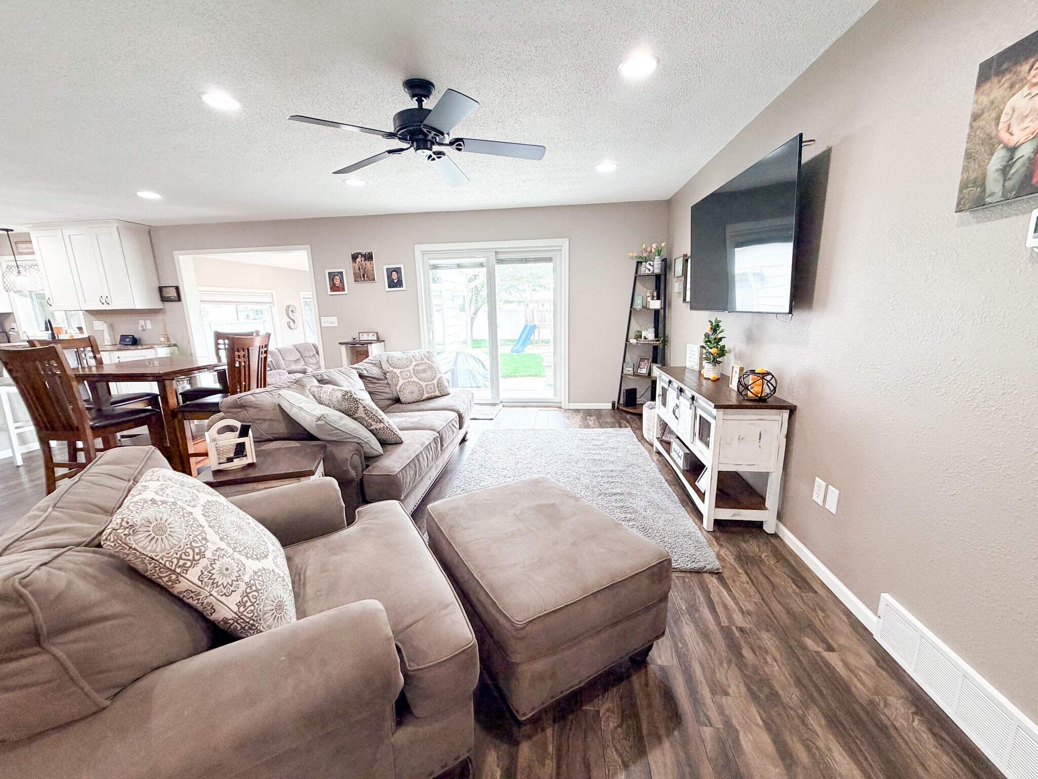 2452 Prairie Green Dr