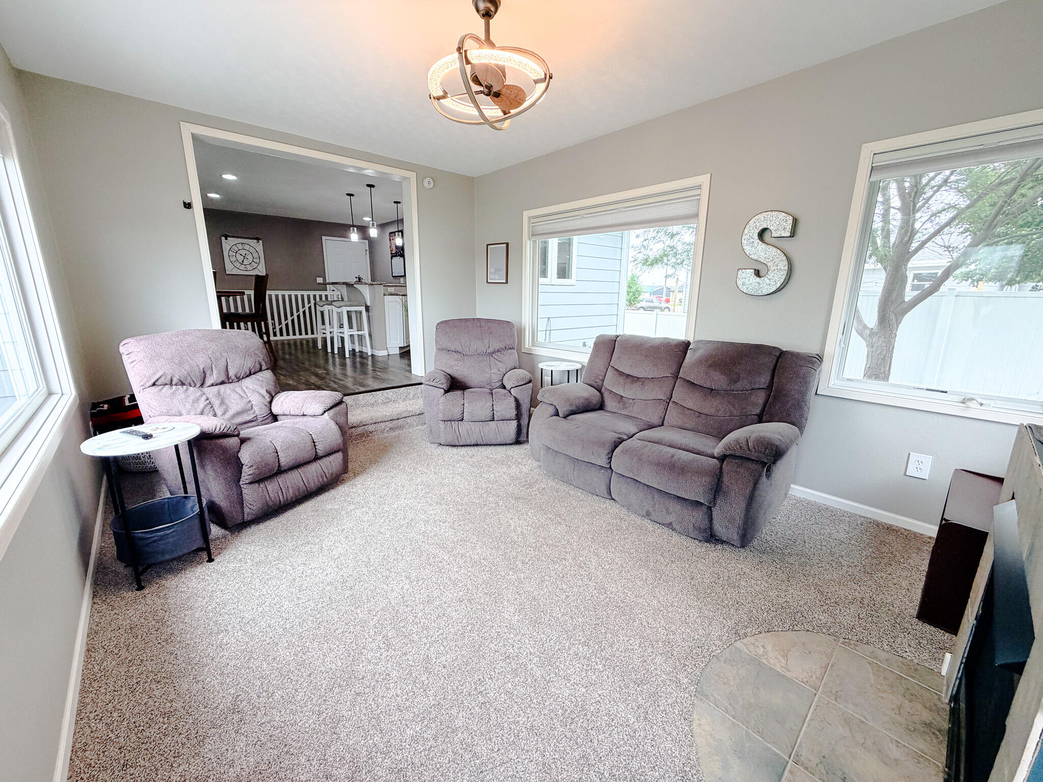 2452 Prairie Green Dr