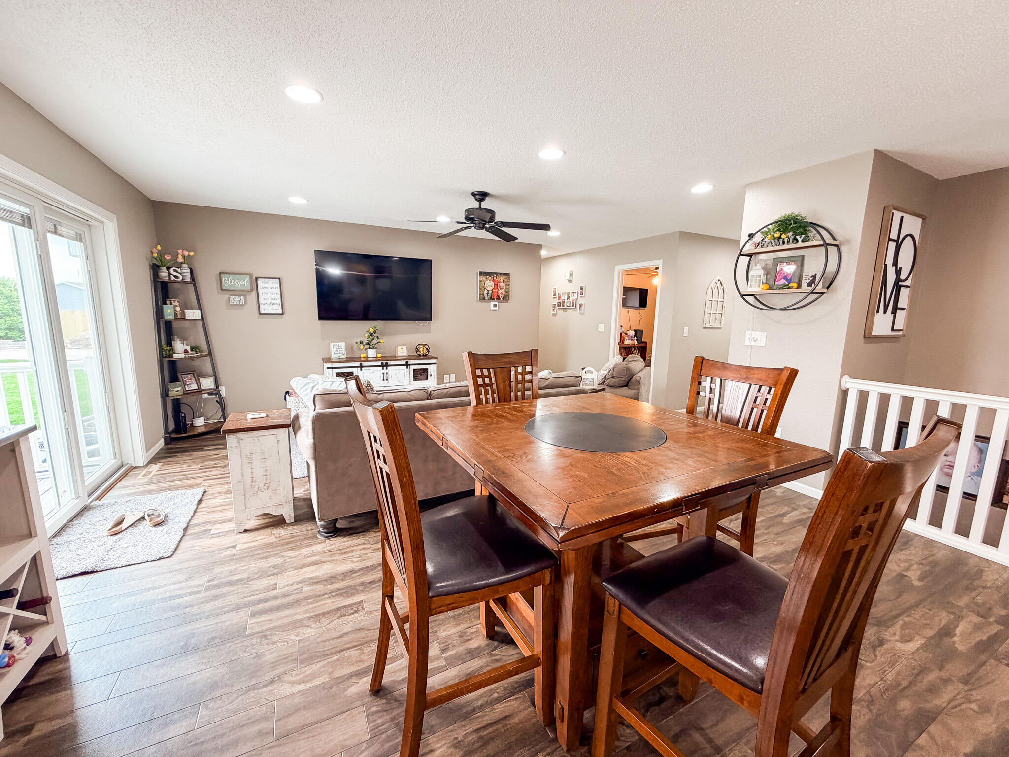 2452 Prairie Green Dr