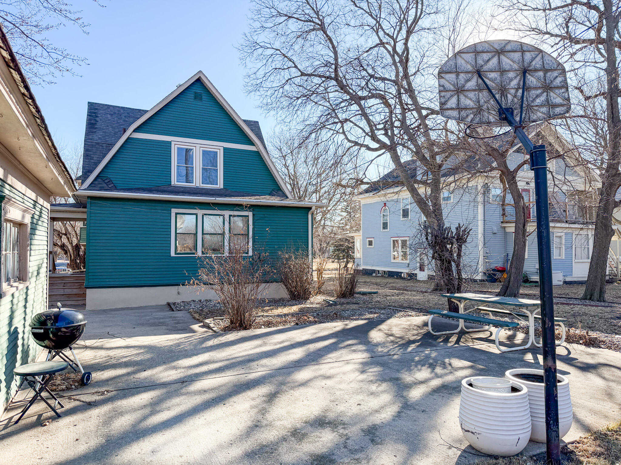 551 Kansas Ave SE